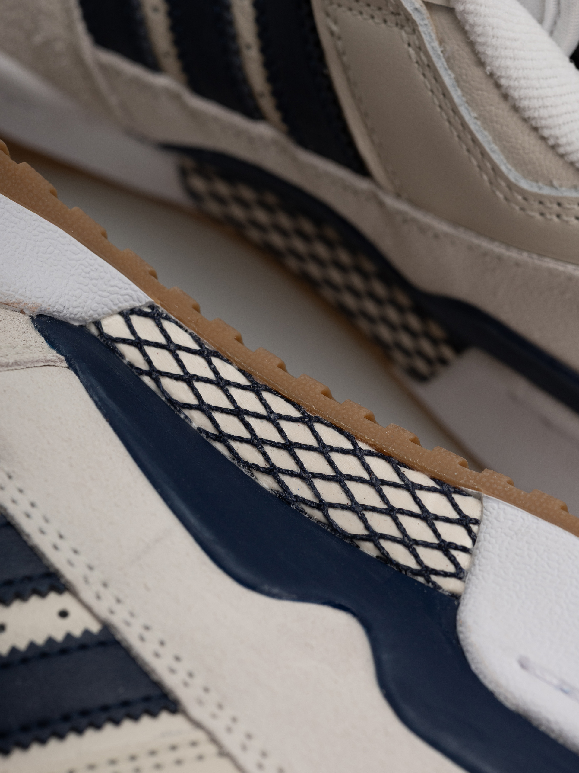 Обувки adidas Forum 84 Low Adv (cwhite/conavy/ftwwht)