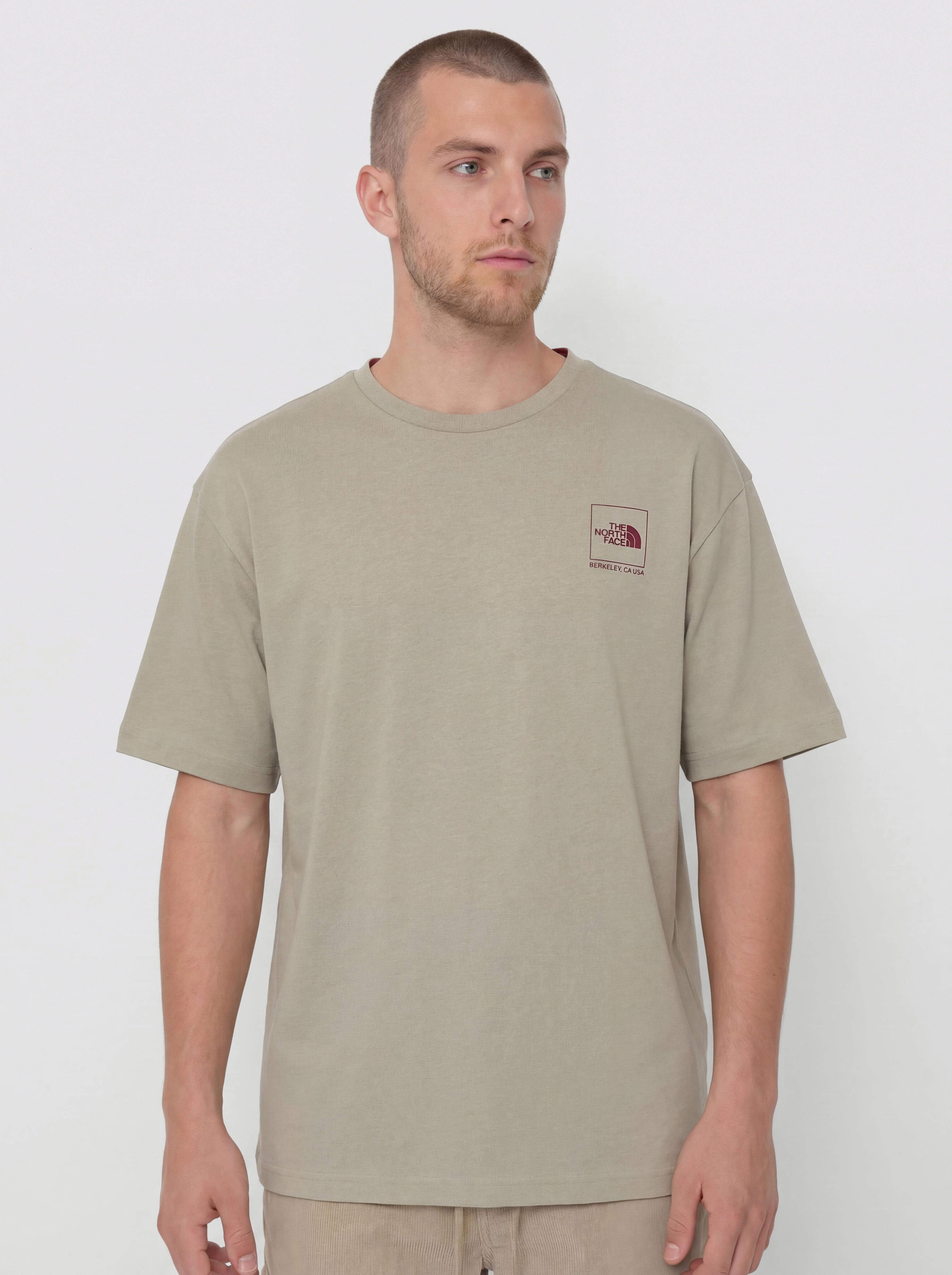 Тениска The North Face Coordinates (clay grey)