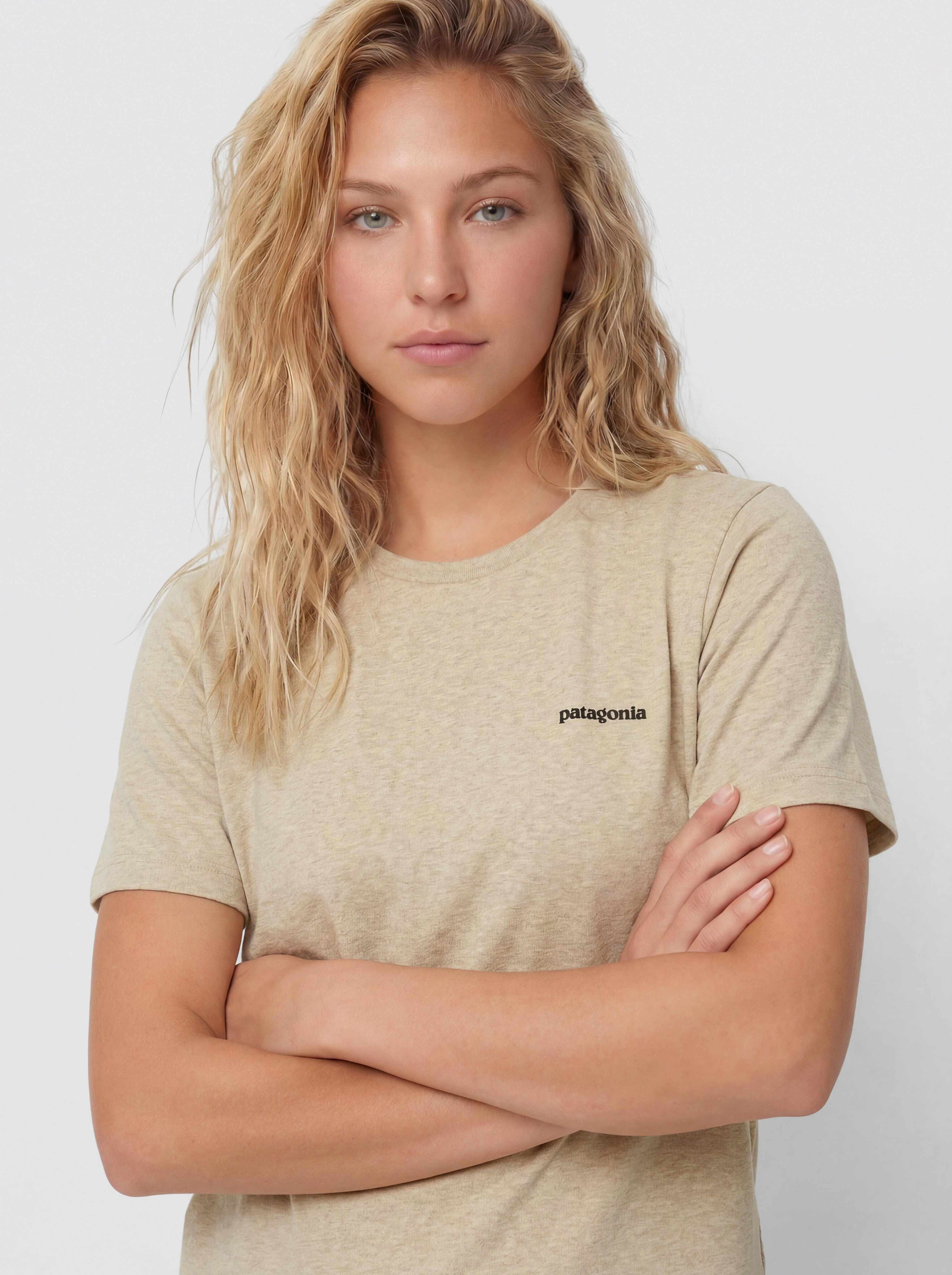 Тениска Patagonia P 6 Logo Responsibili Wmn (pumice)