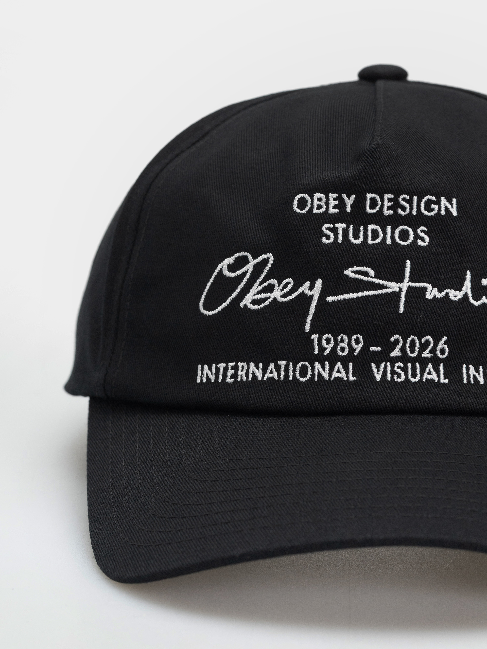 Шапка с козирка OBEY Design Studios 5 Panel (black)