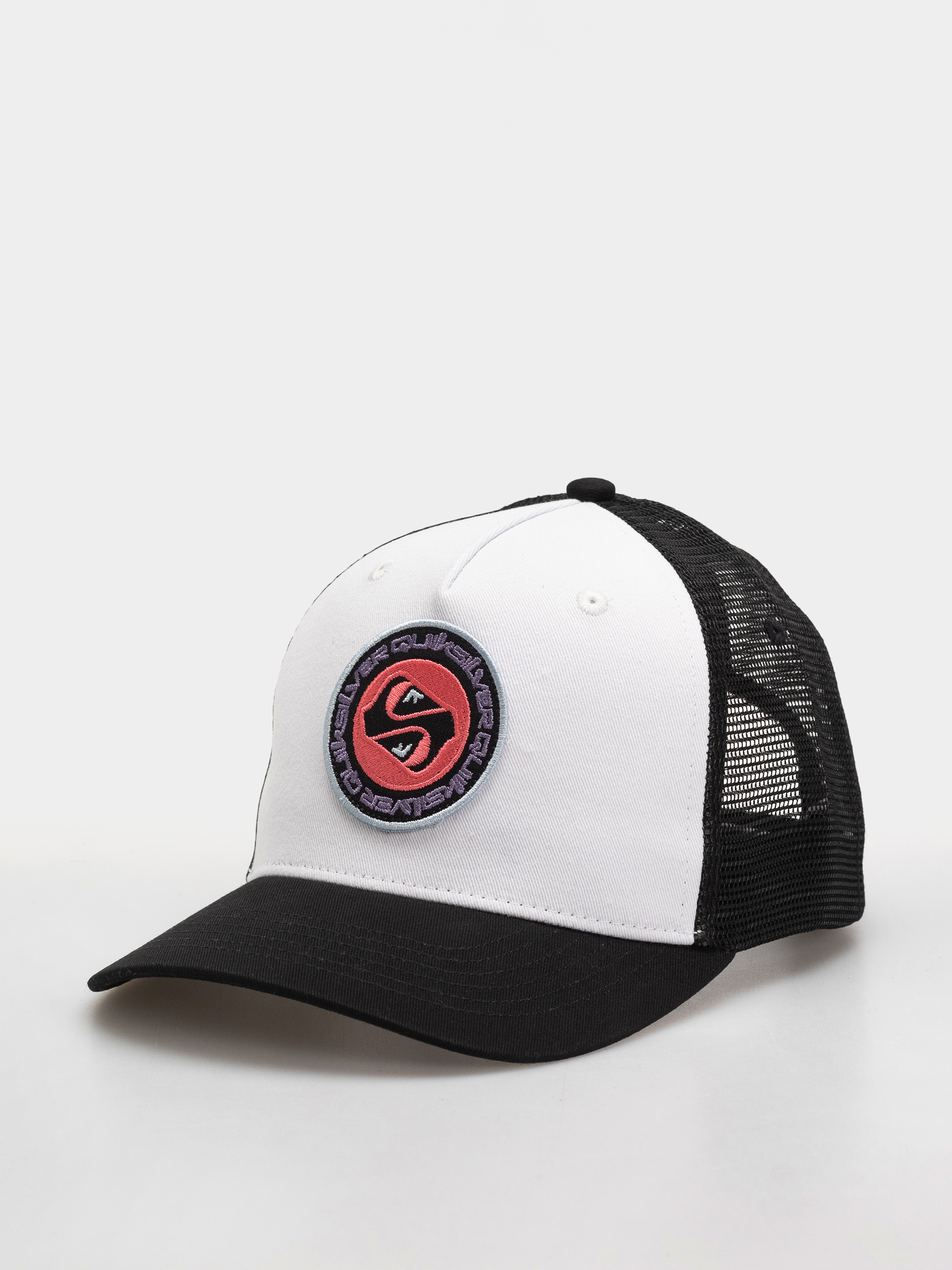 u0428u0430u043fu043au0430 u0441 u043au043eu0437u0438u0440u043au0430 Quiksilver Decades Cotton Trucker (black)