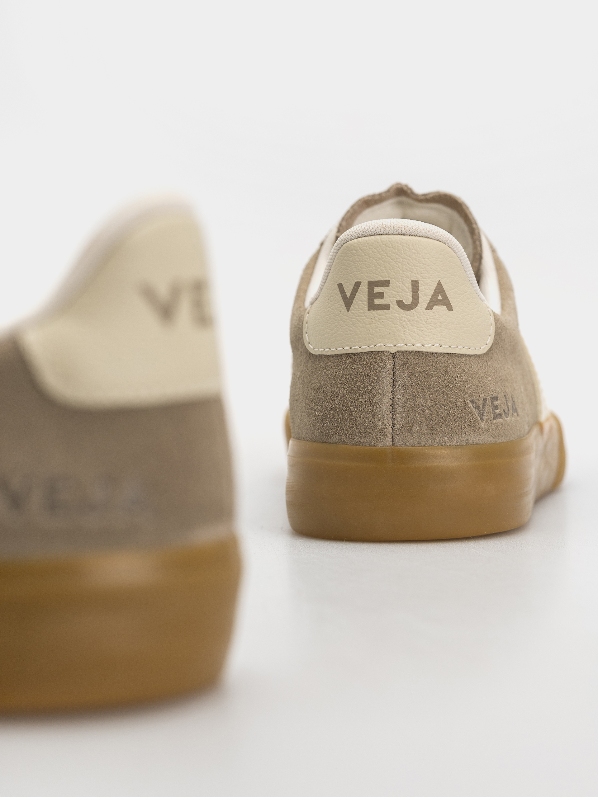 Обувки Veja Campo Wmn (taupe pierre natural)