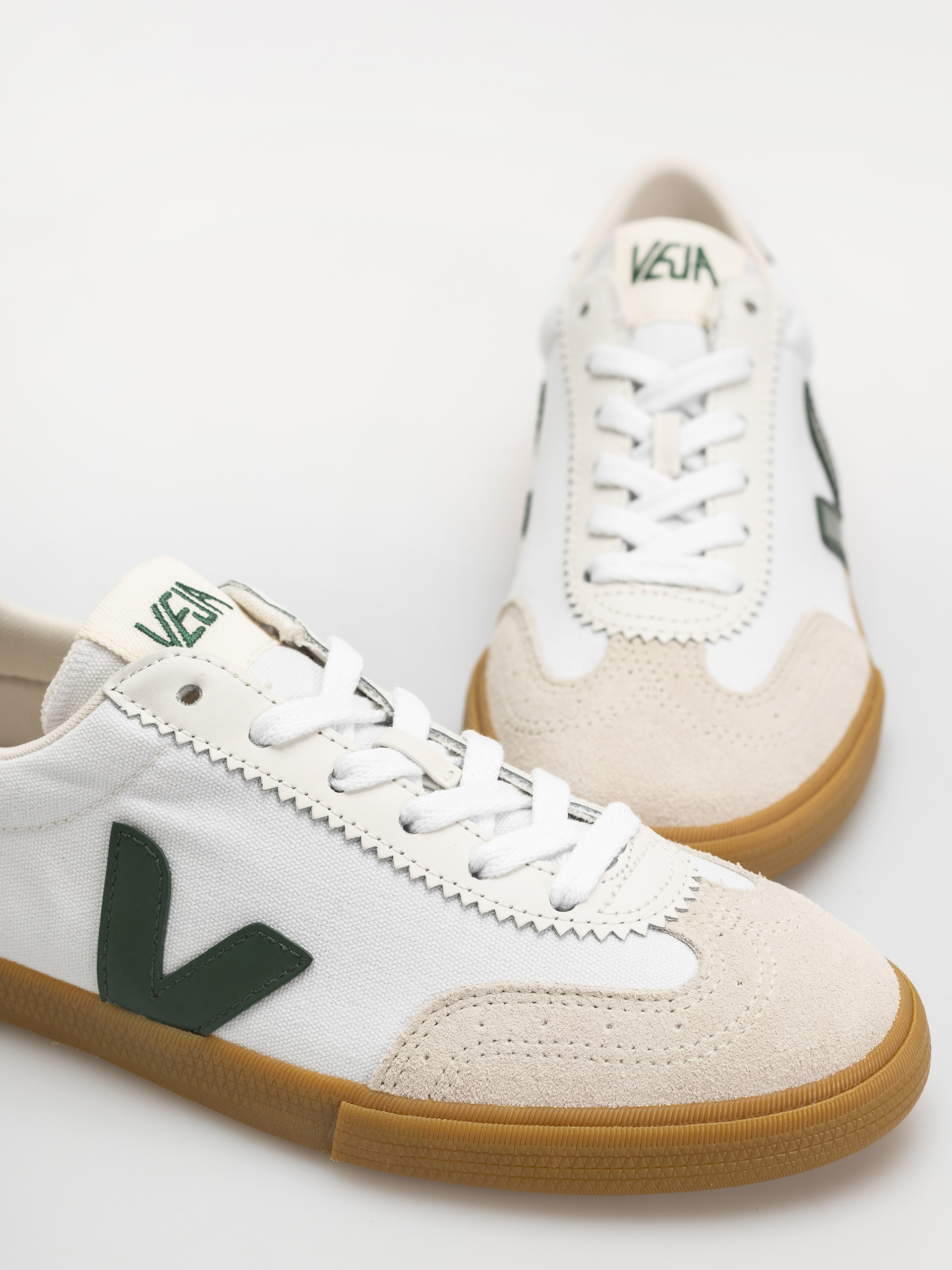 Обувки Veja Volley Wmn (white cryprus natural)