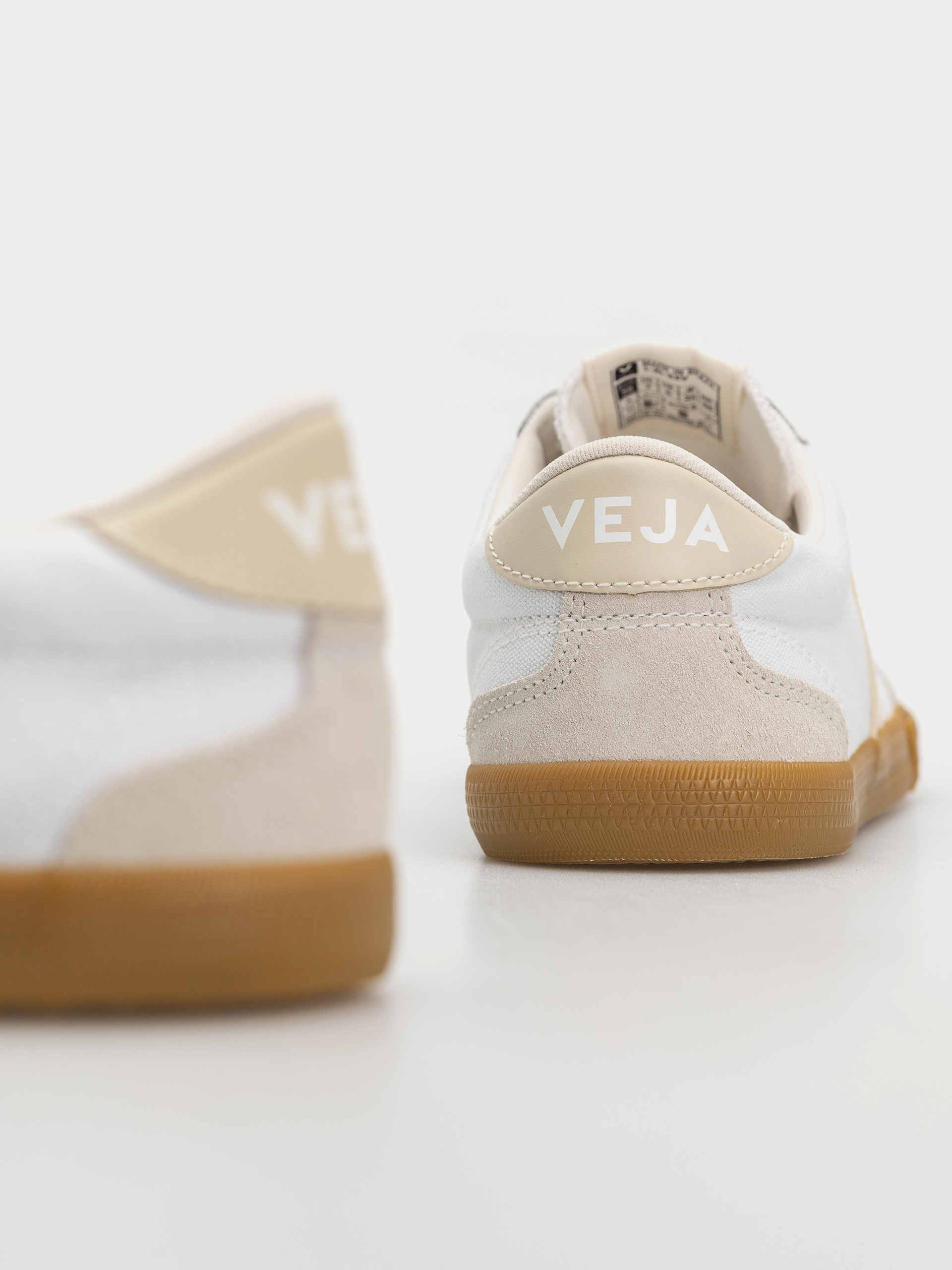 Обувки Veja Volley Wmn (white pierre natural)