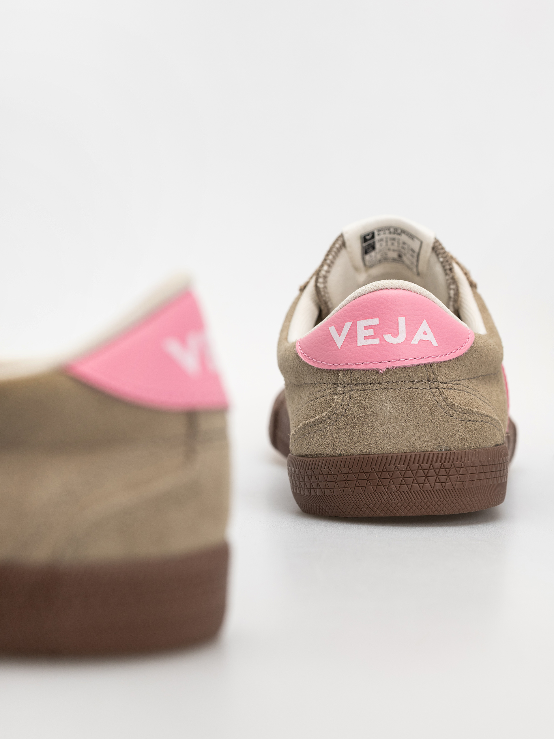 Обувки Veja Volley Wmn (taupe malibu bark)