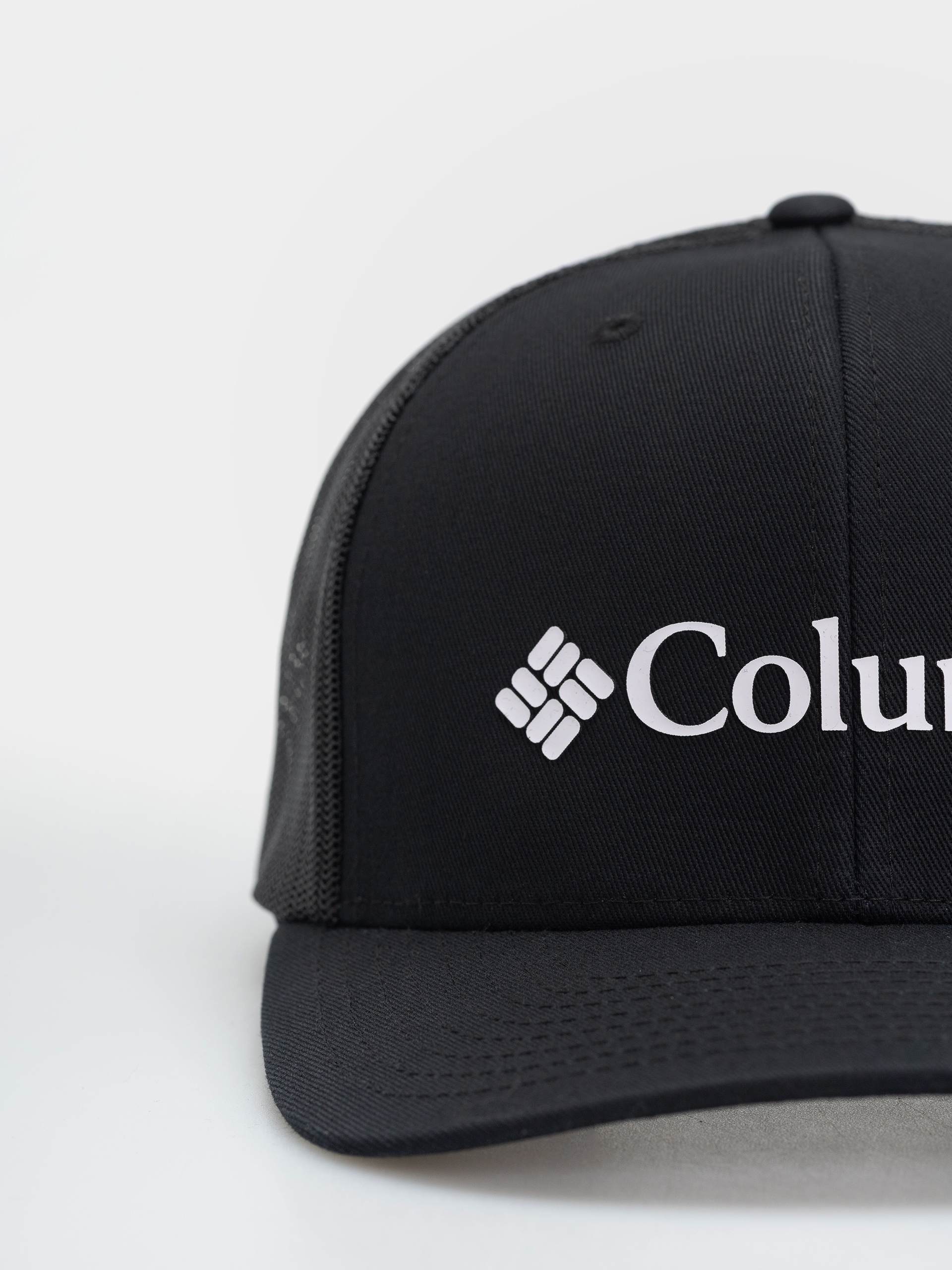 Шапка с козирка Columbia Mesh Snap Back (black)