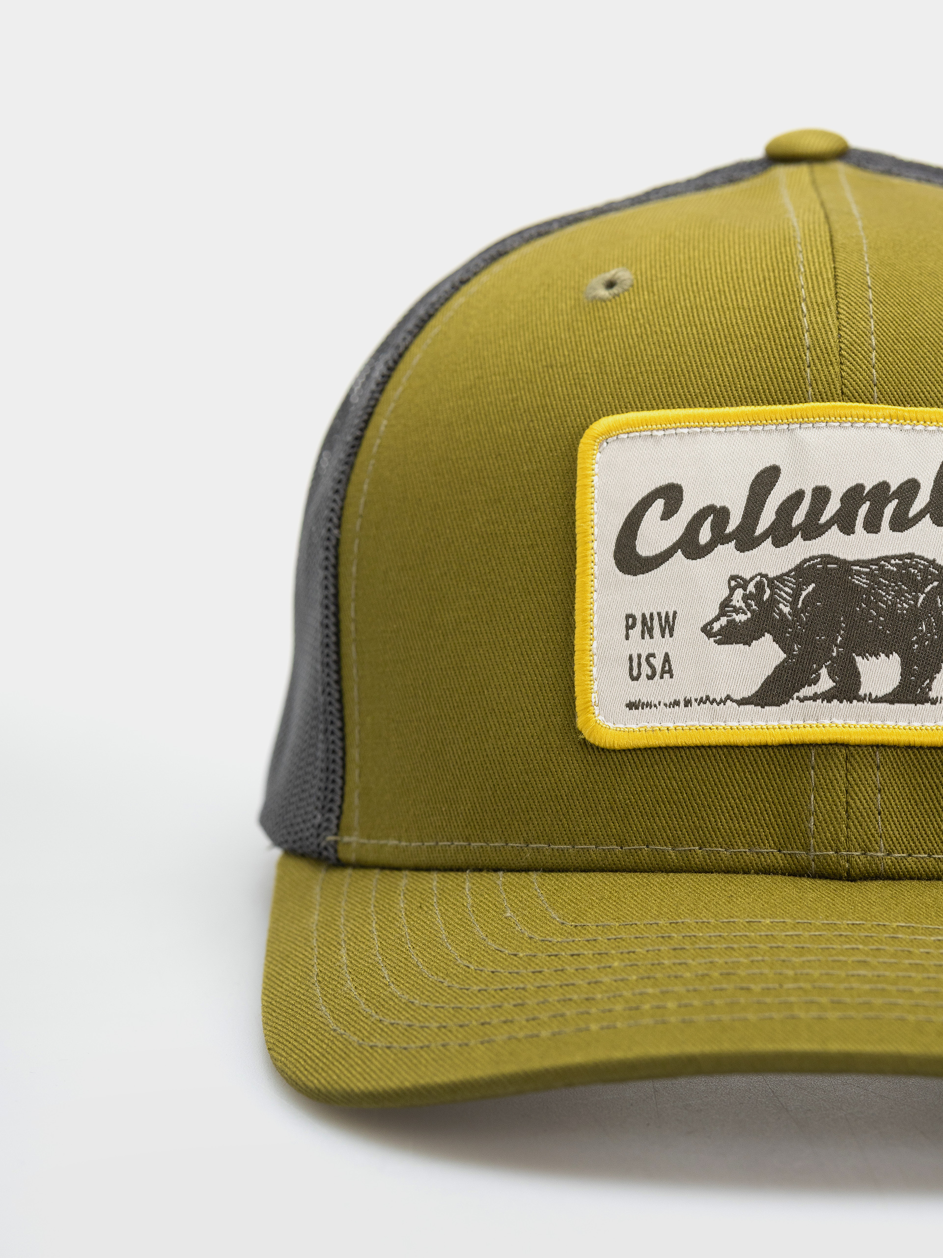 Шапка с козирка Columbia Mesh Snap Back (mossy green/pnw bear)