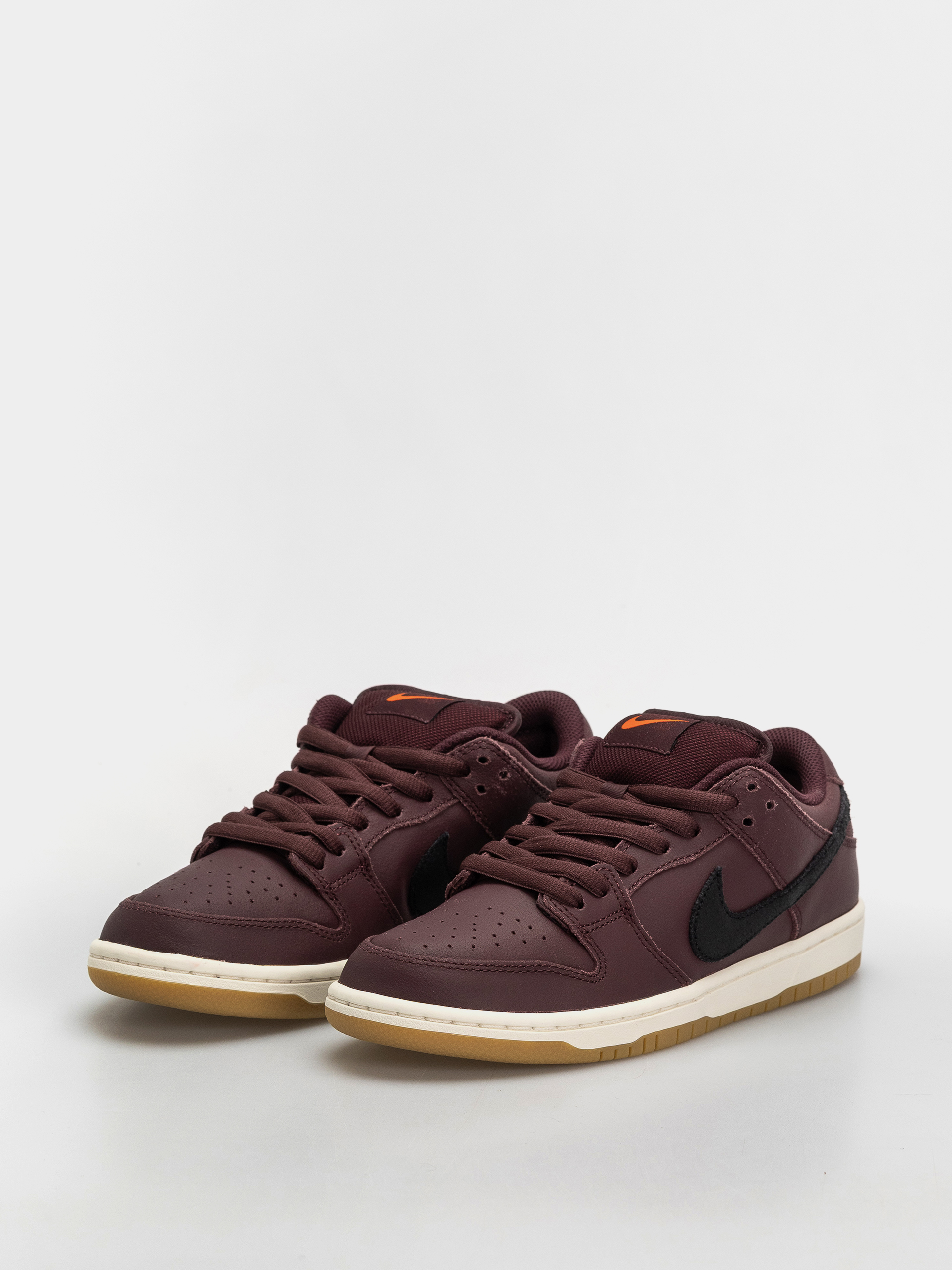 Обувки Nike SB Dunk Low Pro ISO (burgundy crush/black mystic dates sail)