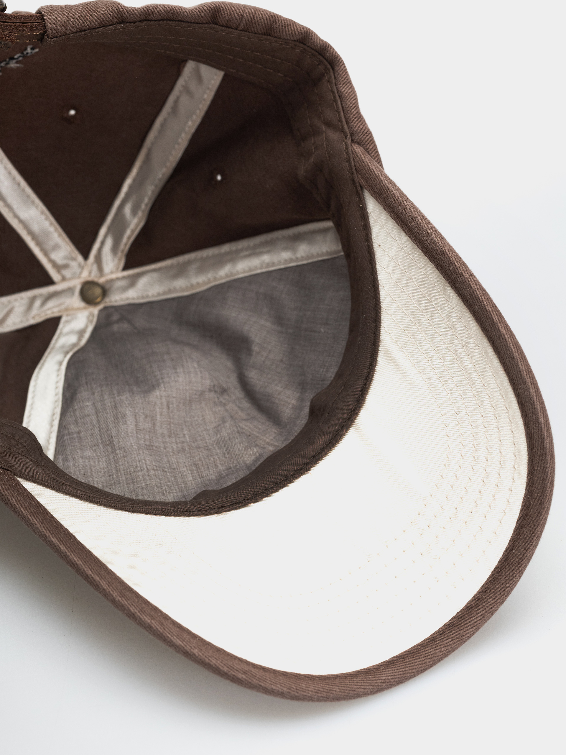 Шапка с козирка Deus Ex Machina Emblem College Address (brown)