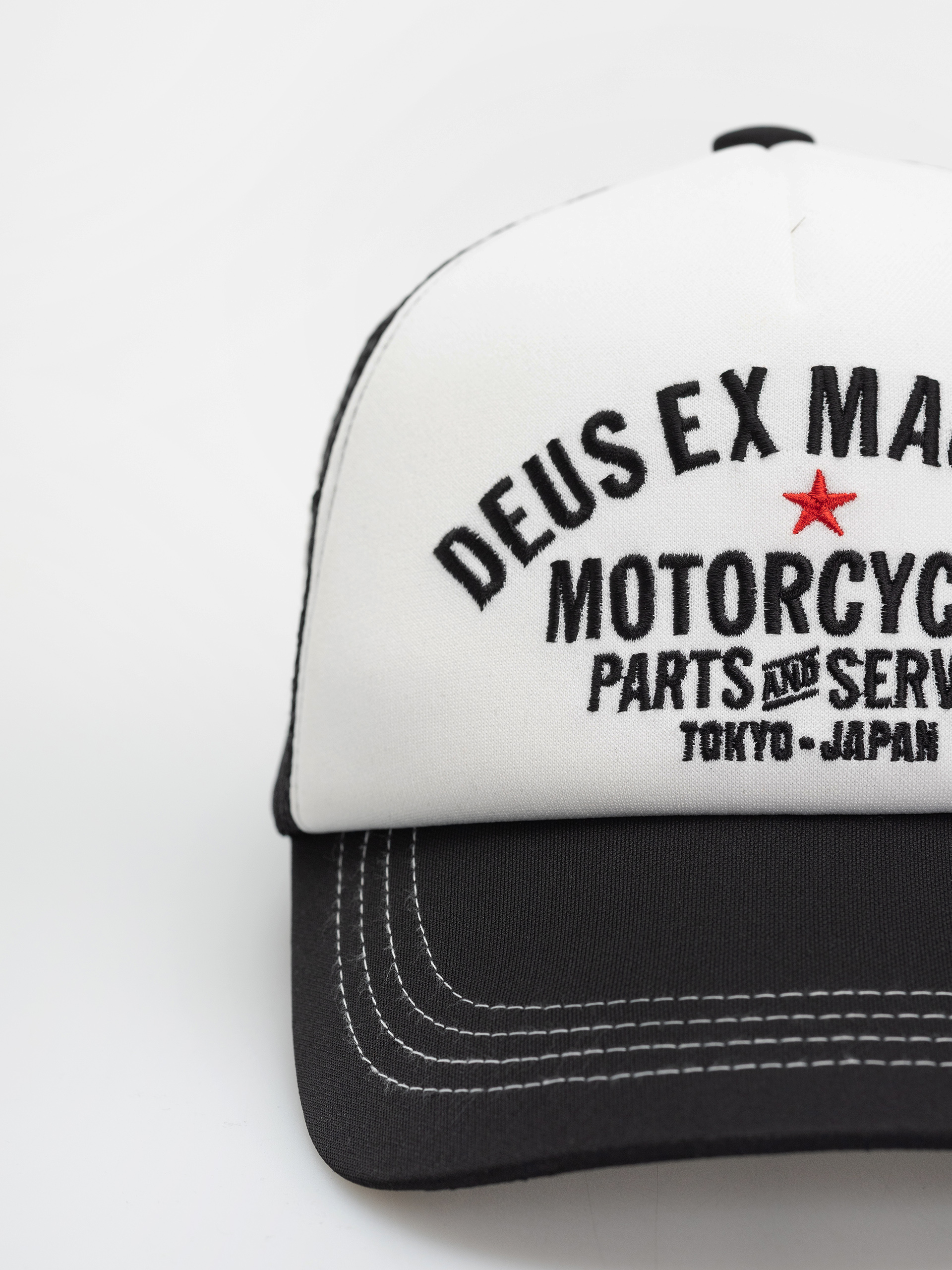 Шапка с козирка Deus Ex Machina Tokyo Original Address (black)