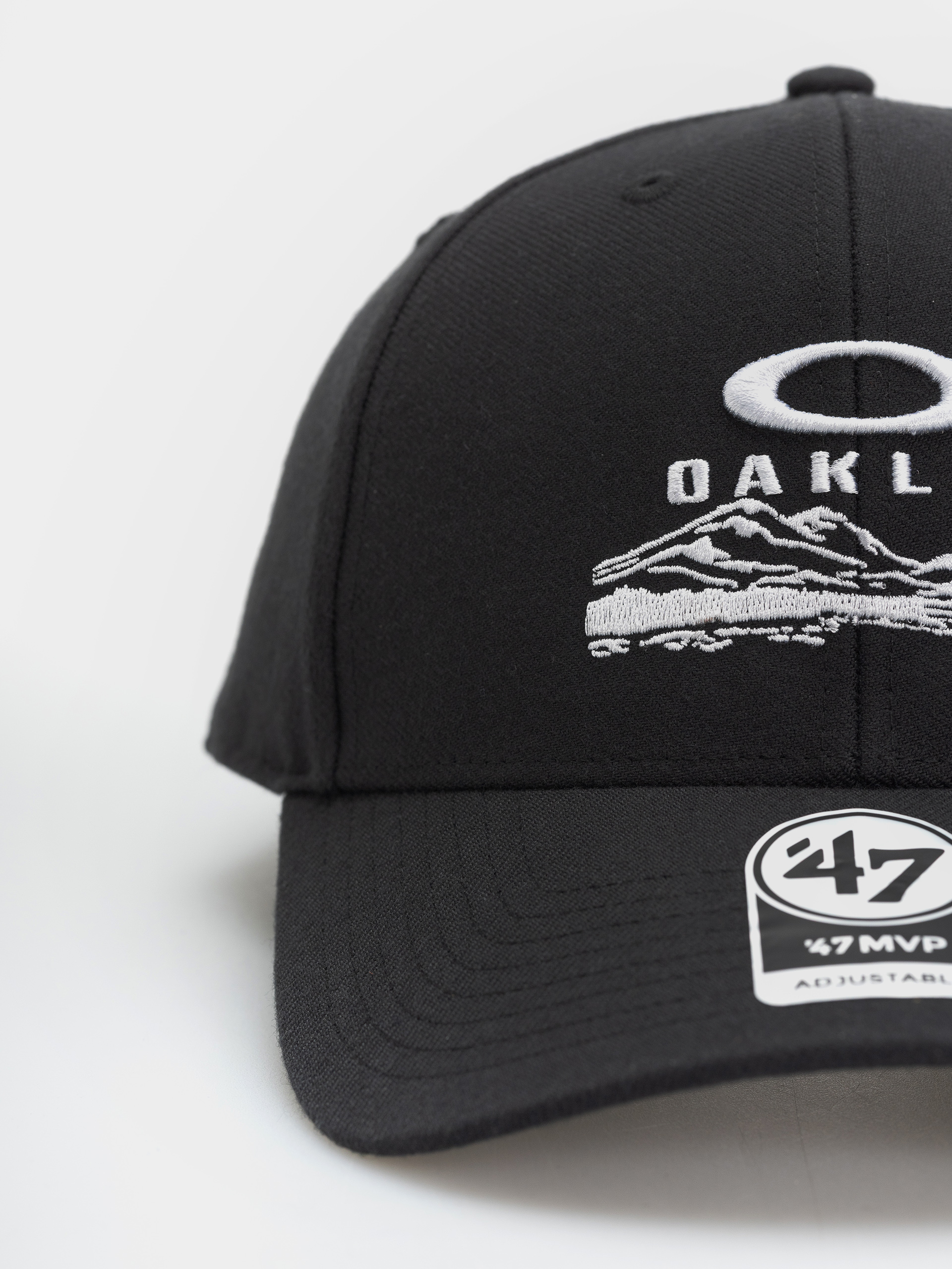Шапка с козирка Oakley 47 Mvp (pitch black)