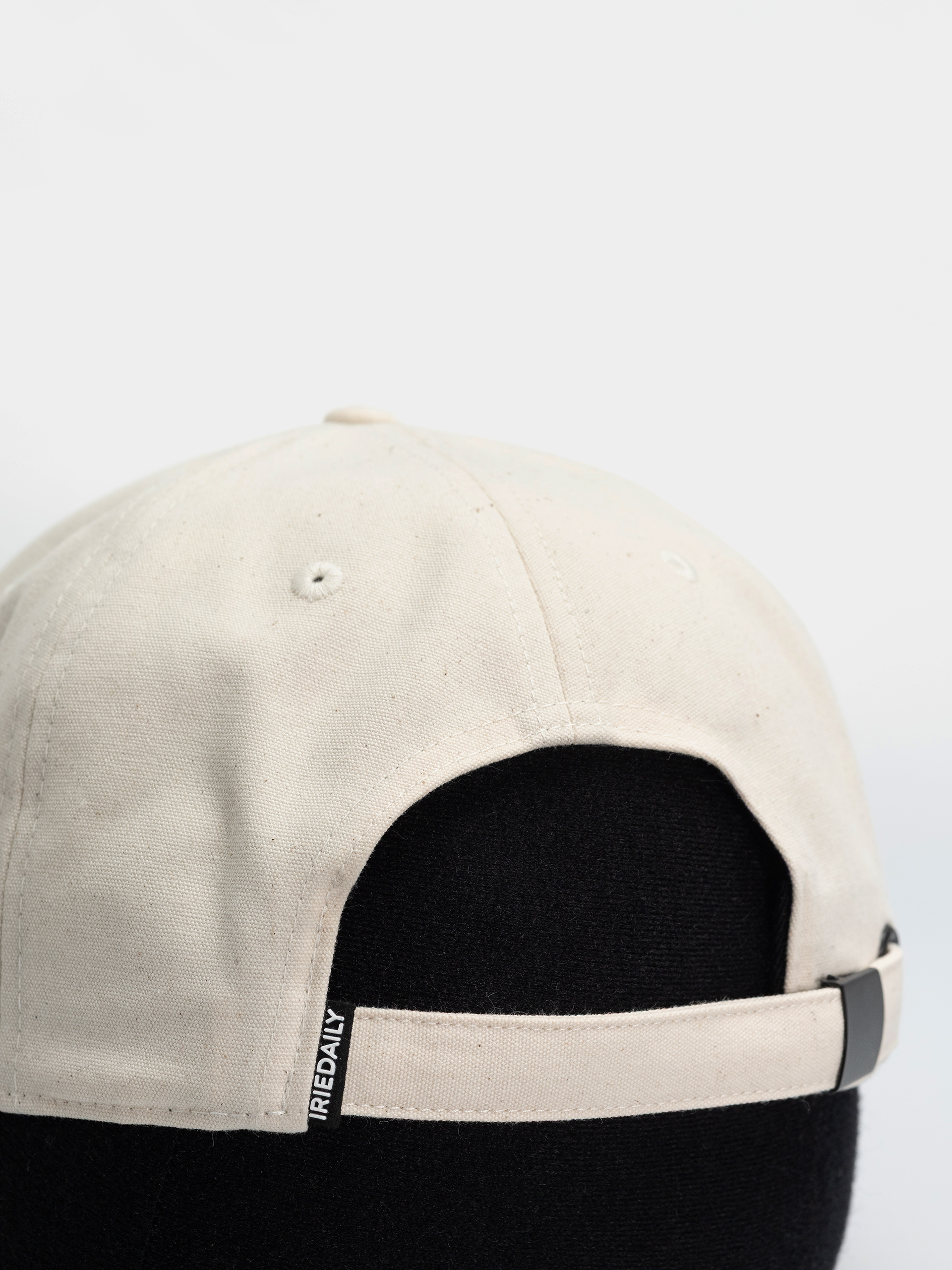 Шапка с козирка Iriedaily Peaceride (undyed)