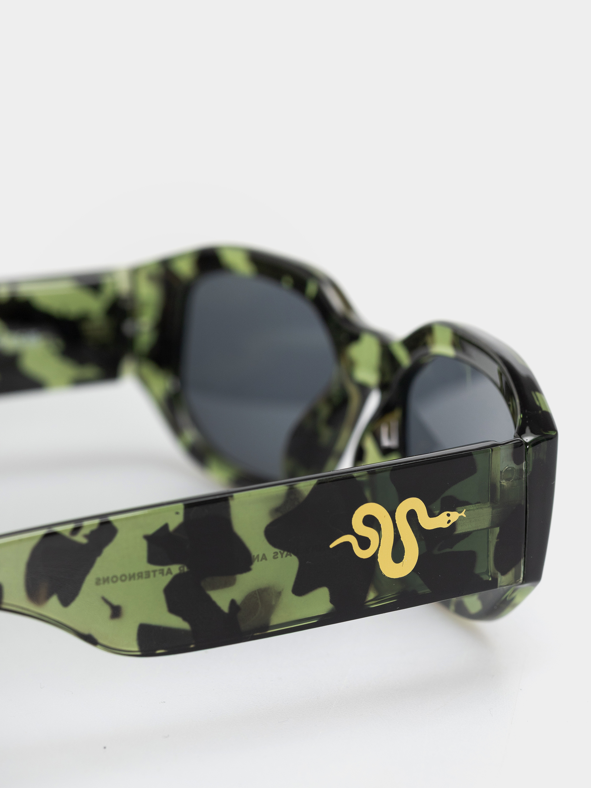 Слънчеви очила CHPO Brooklyn (green camo/black)