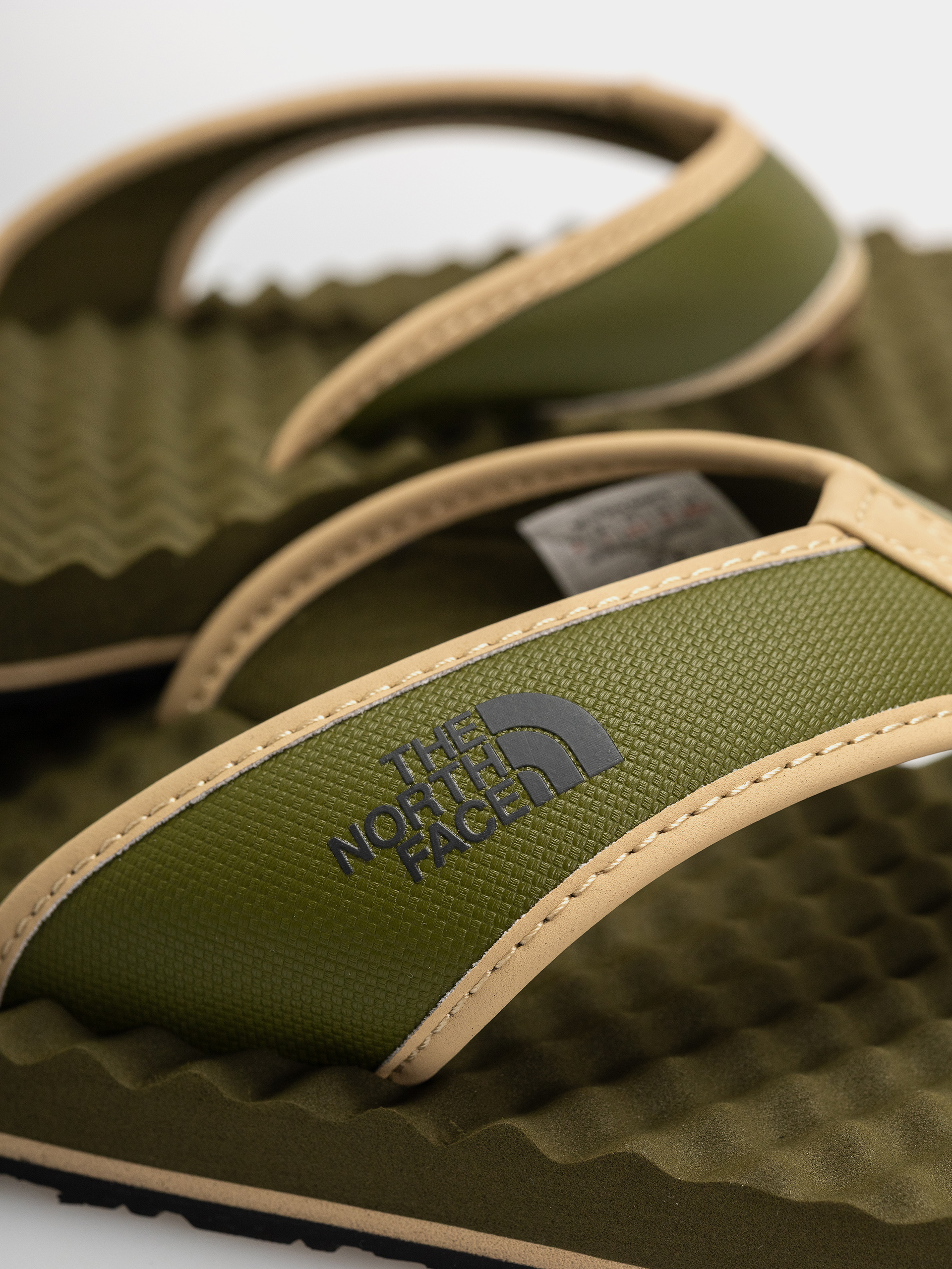 Чехли The North Face Base Camp Flip Flop II (forest olive/fo)
