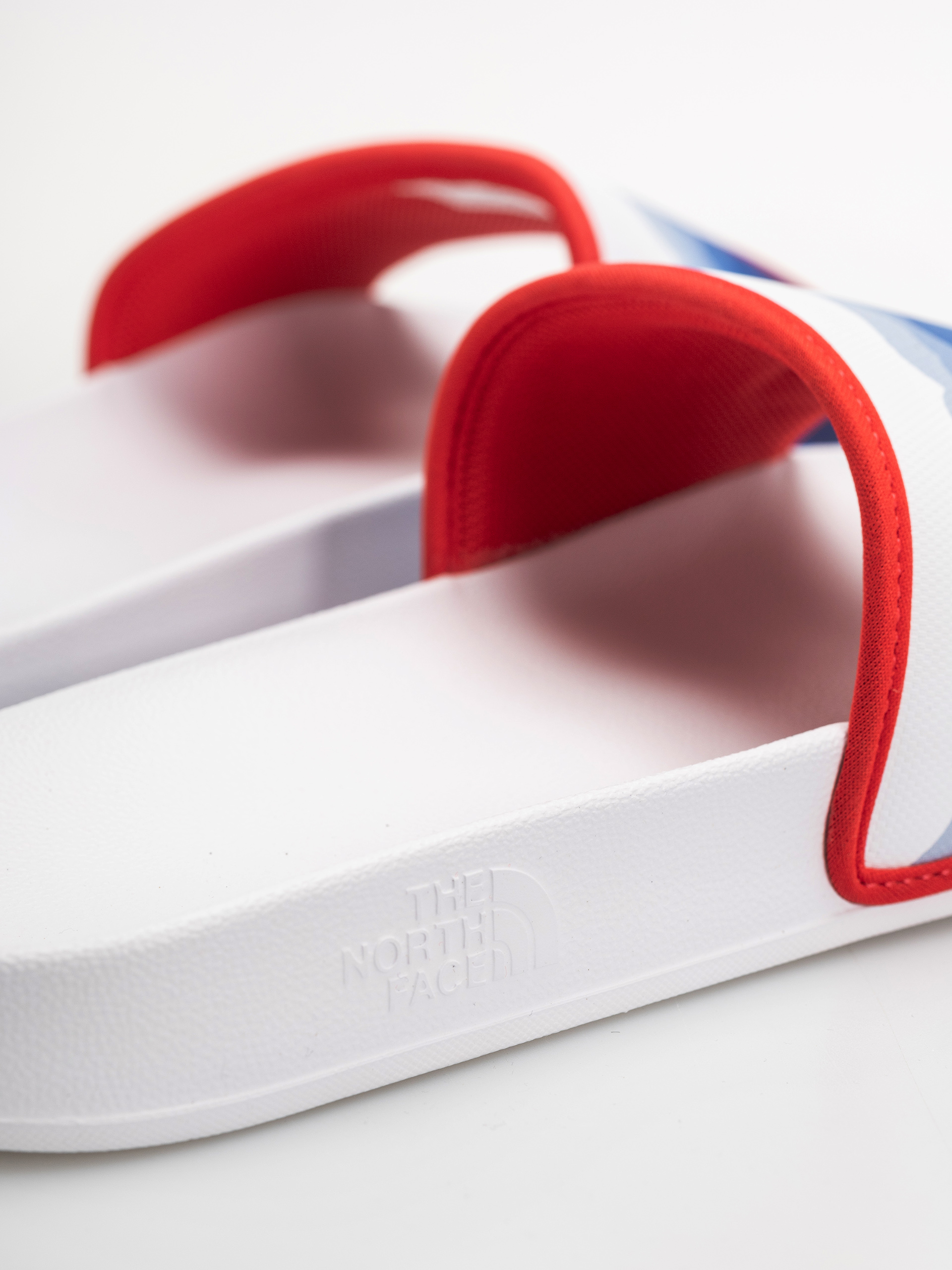 Чехли The North Face Base Camp III (sky scene print)