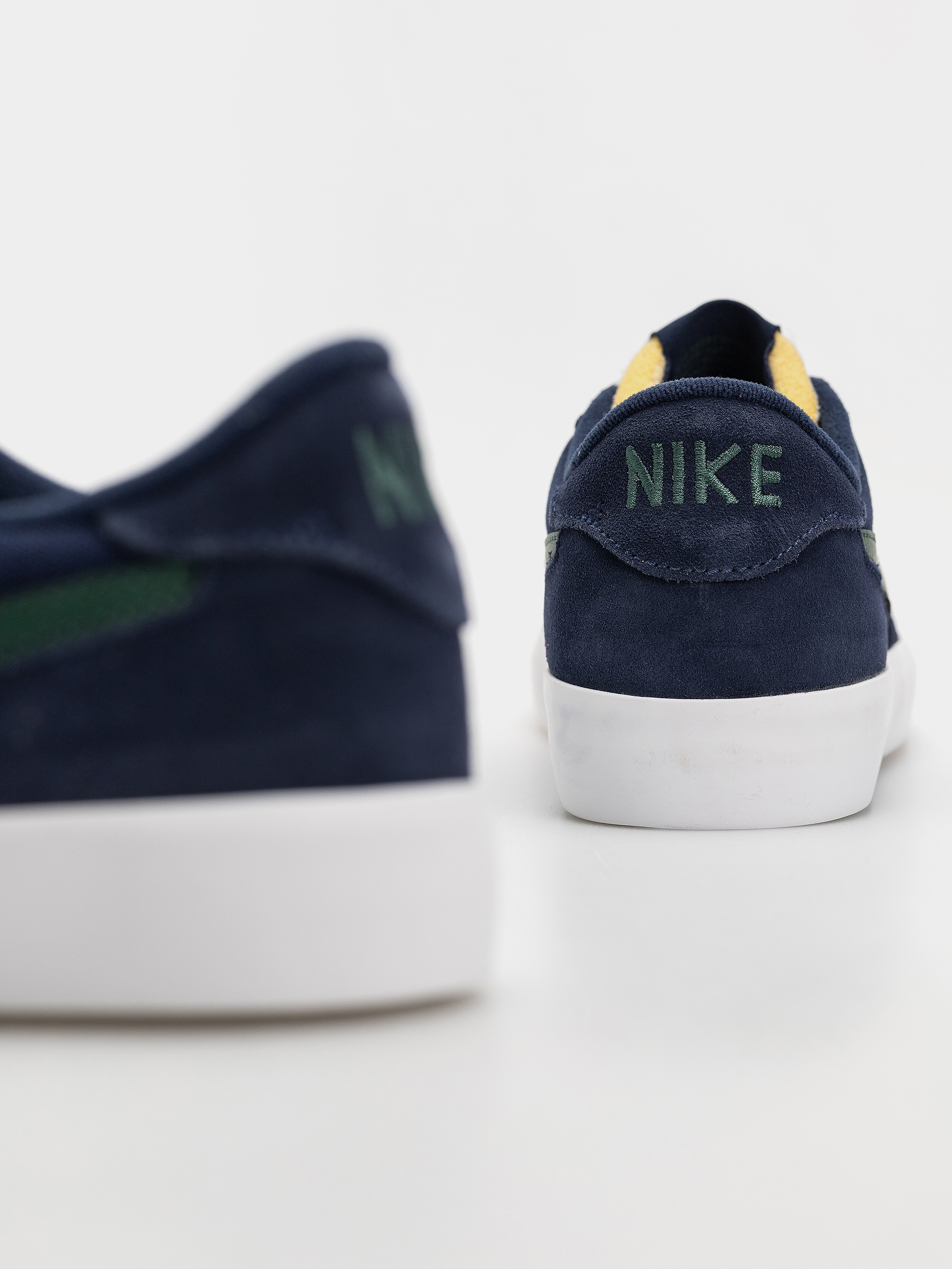 Обувки Nike SB Heritage Vulc (midnight navy/noble green midnight navy)