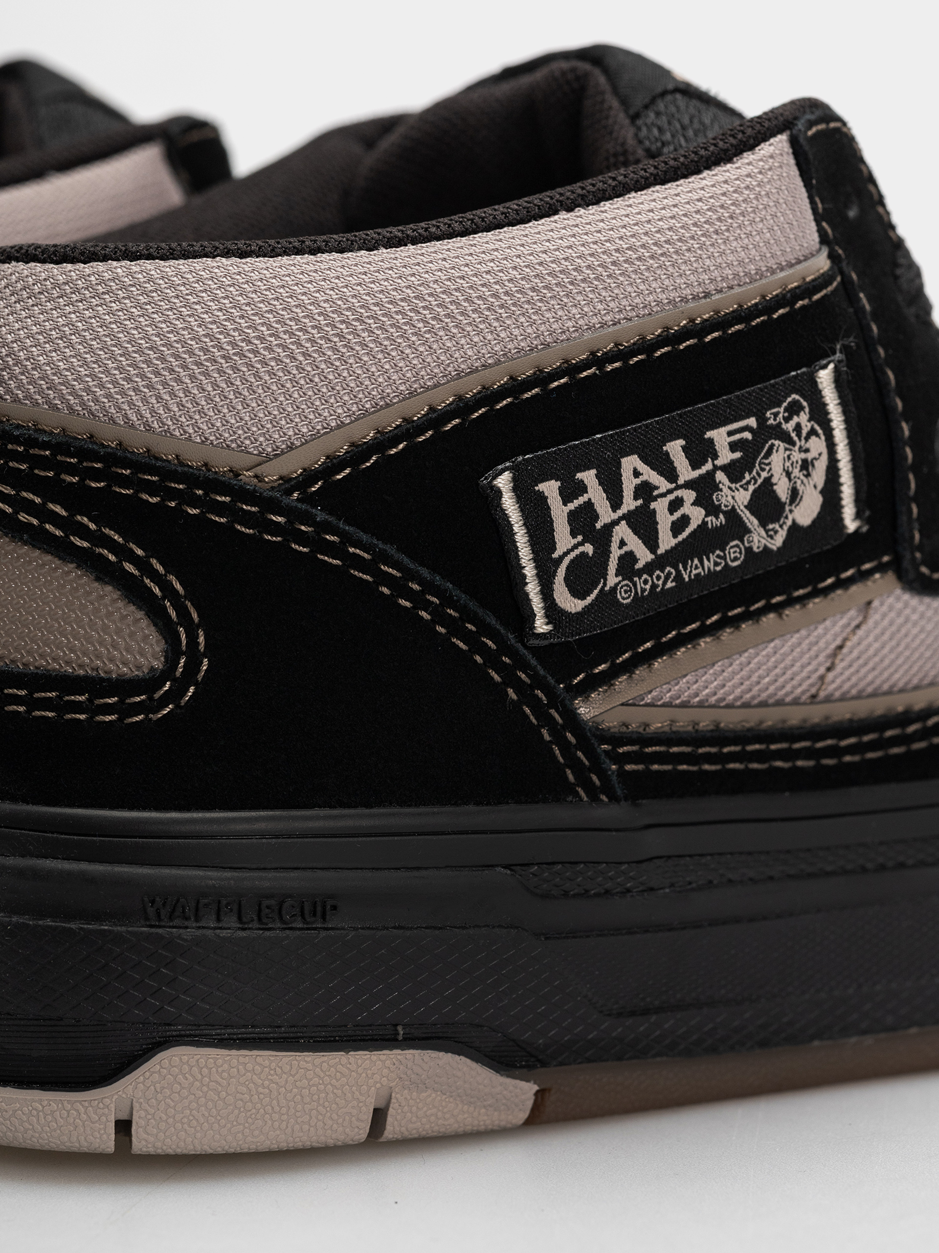 Обувки Vans Skate Half Cab Wafflecup (black/peyote)