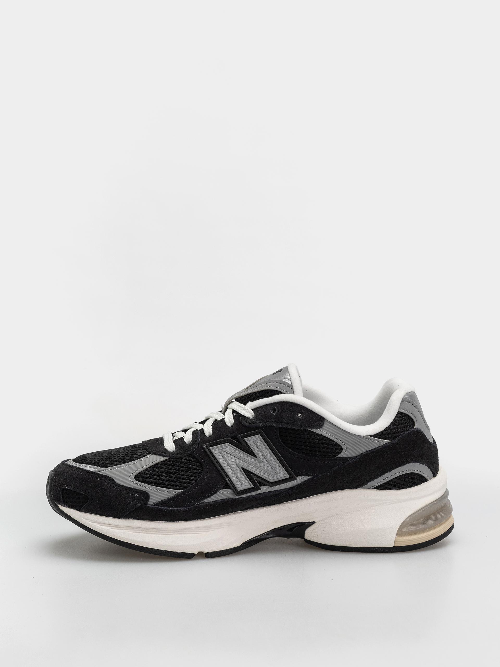 Обувки New Balance 2010 (black/shadow grey/sea salt)