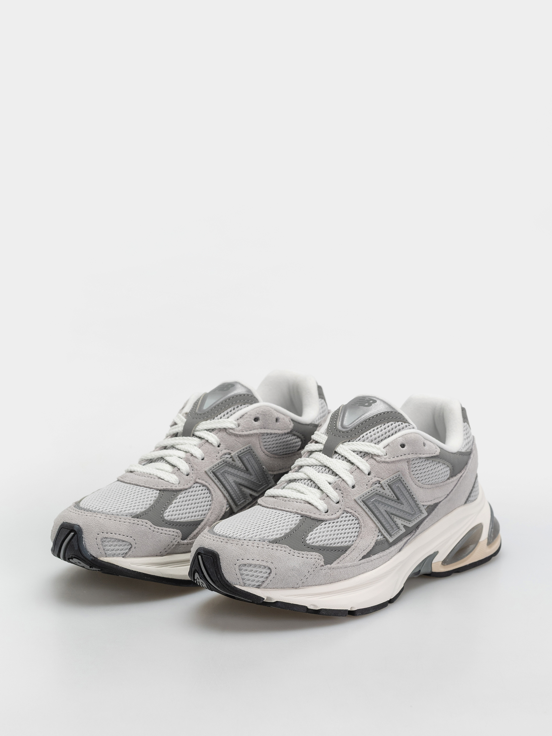 Обувки New Balance 2010 (raincloud/harbor grey/white)