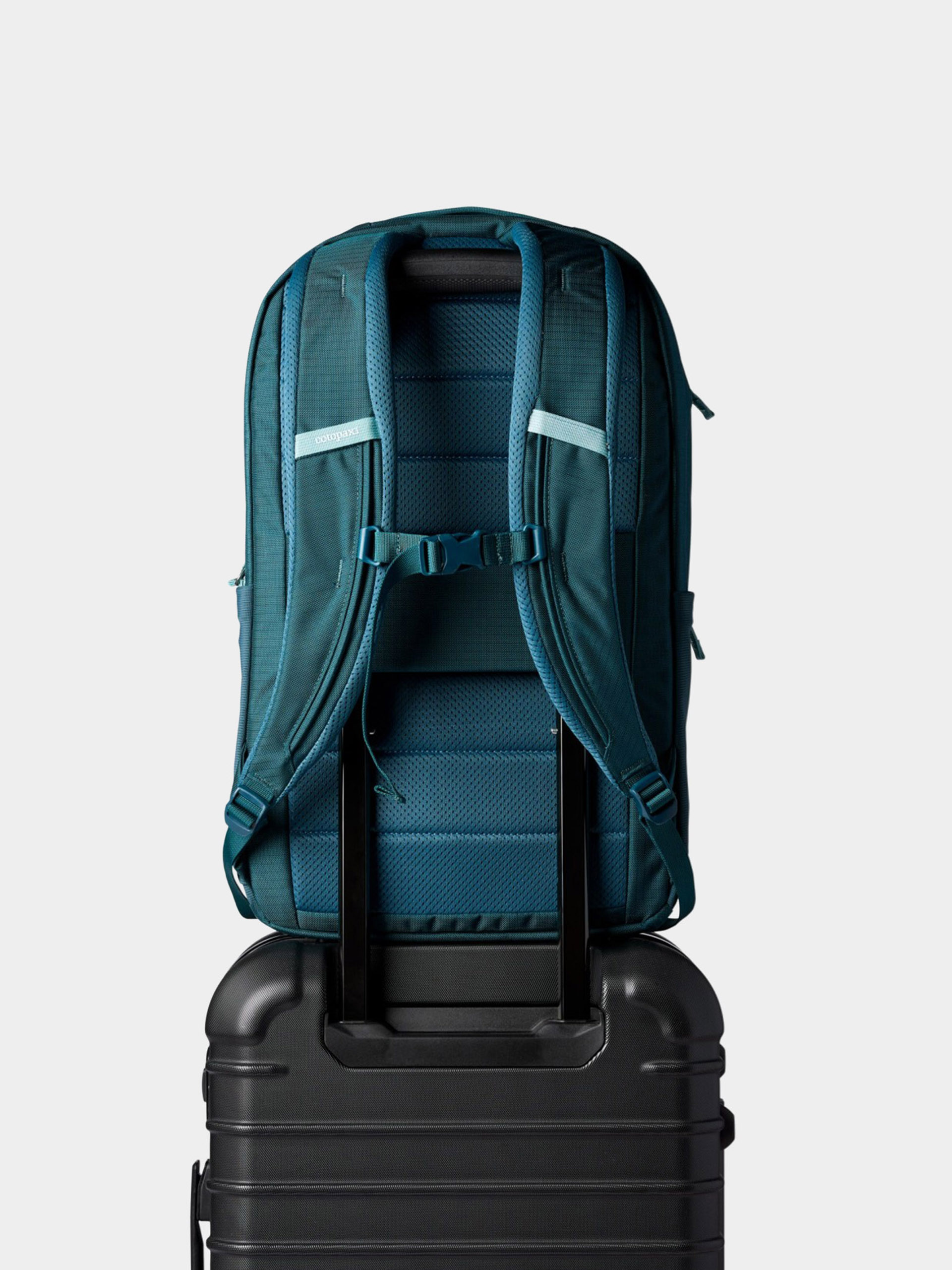 Раница Cotopaxi Allpa 26L (blue spruce and abyss)