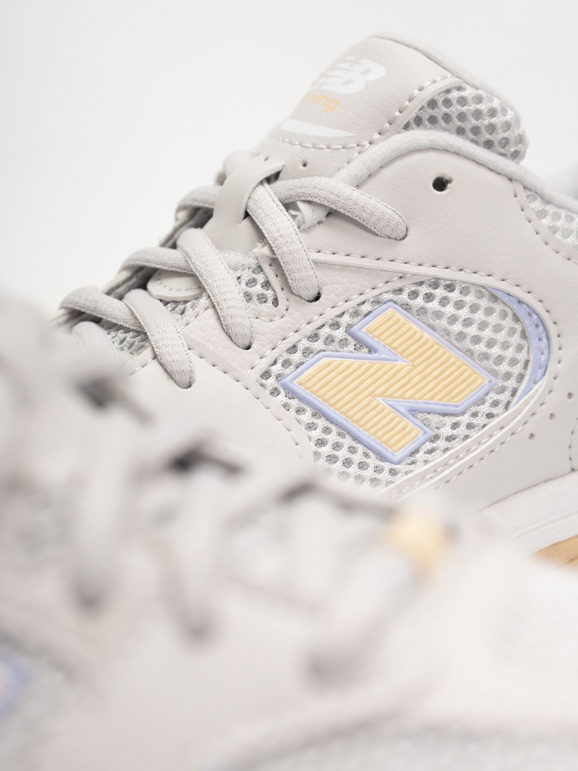 Обувки New Balance 530 JR (grey matter/sherbert)