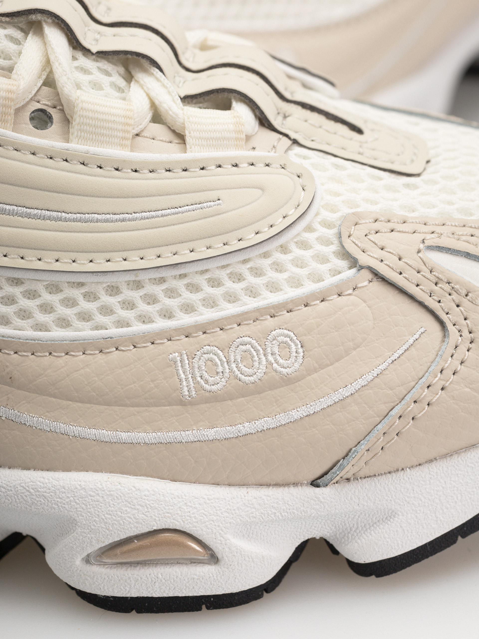 Обувки New Balance 1000 (timberwolf/sea salt)