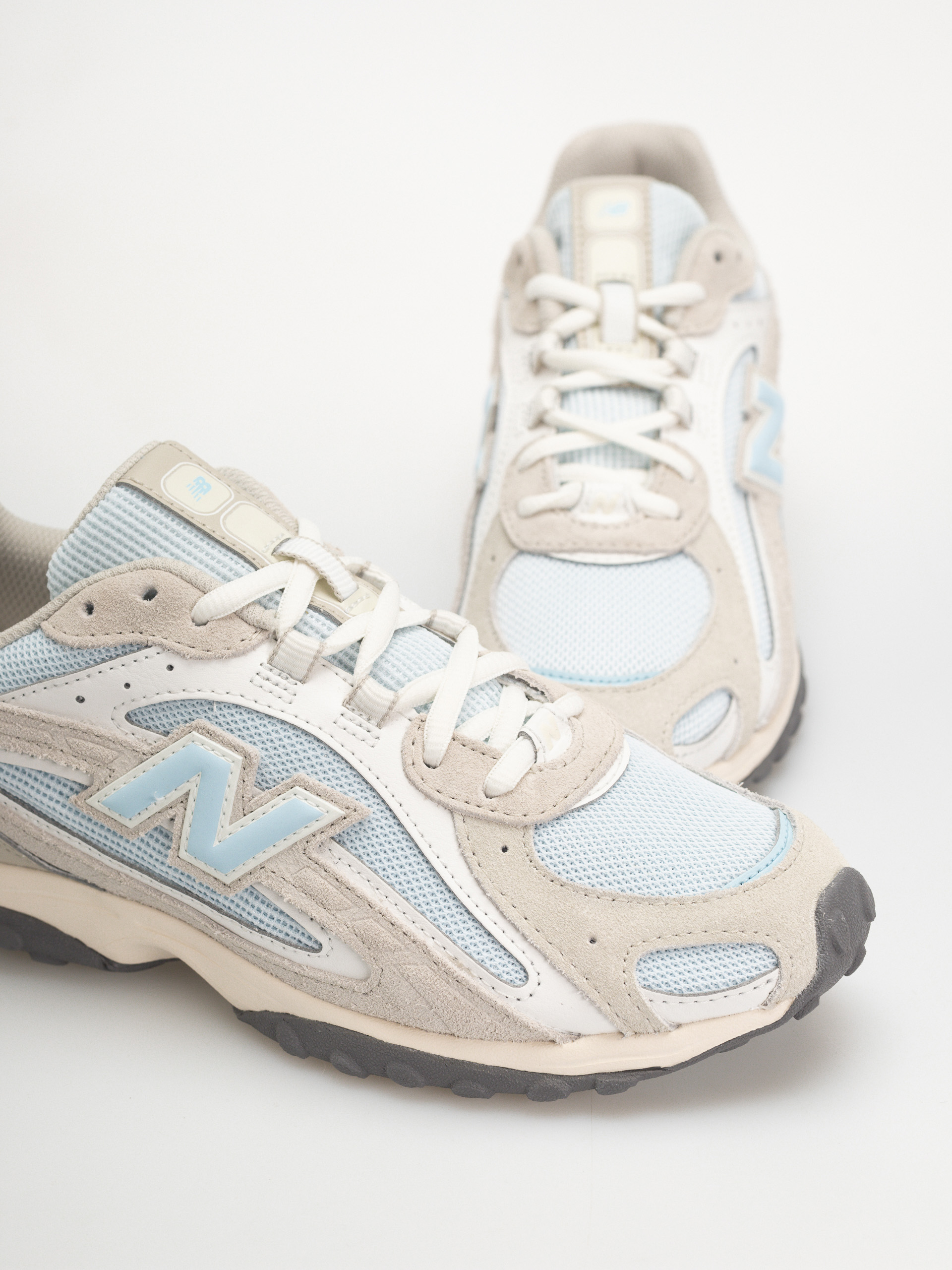 Обувки New Balance 204 (linen/oxford blue)