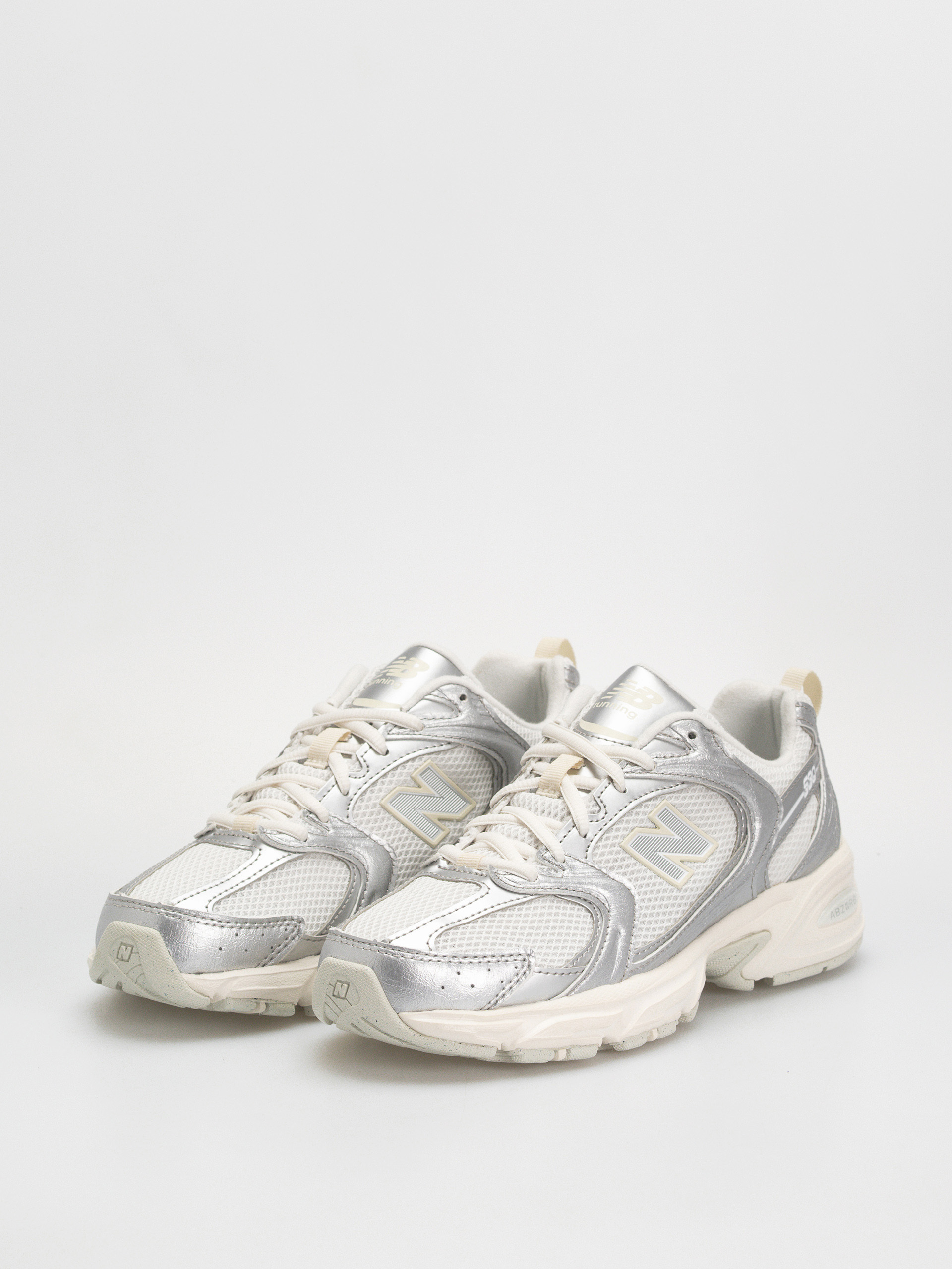 Обувки New Balance 530 (silver metallic/reflection)