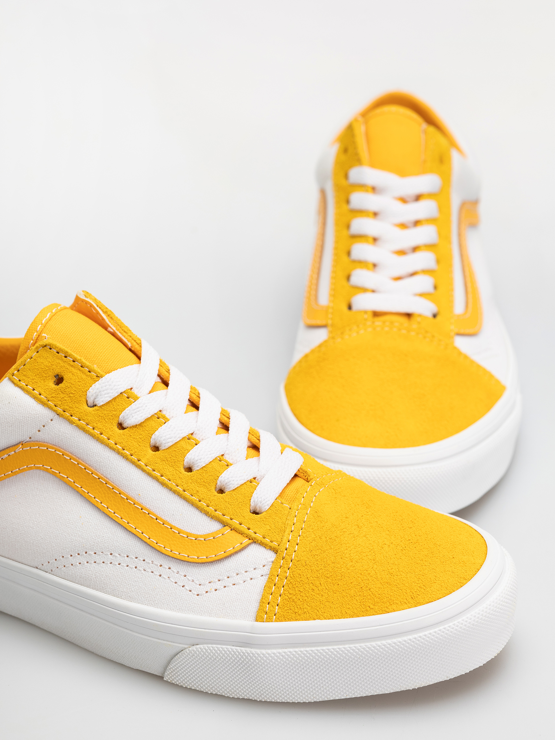 Обувки Vans Old Skool (pop sunny yellow)