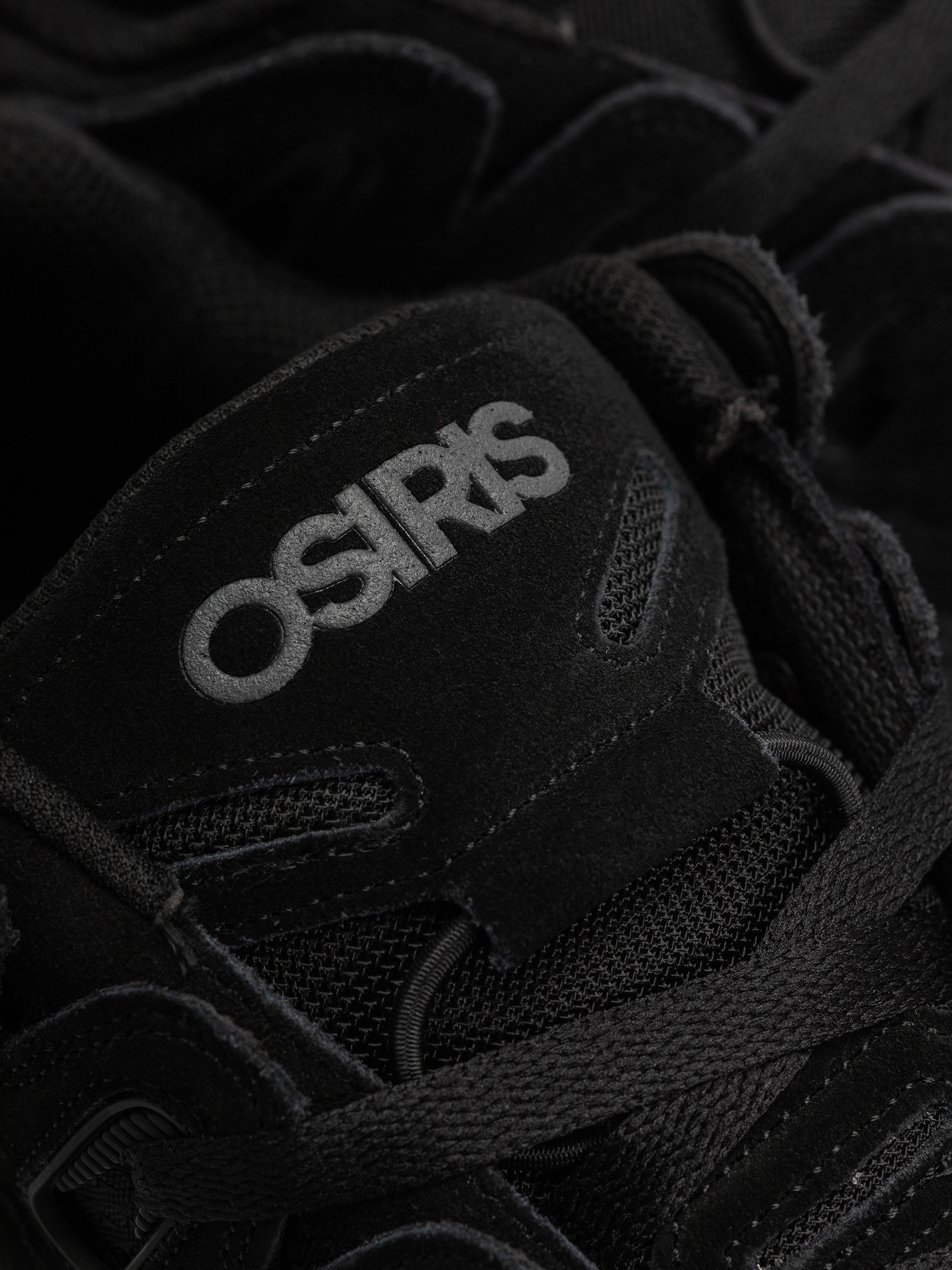 Обувки Osiris D3 S (black/black/black)