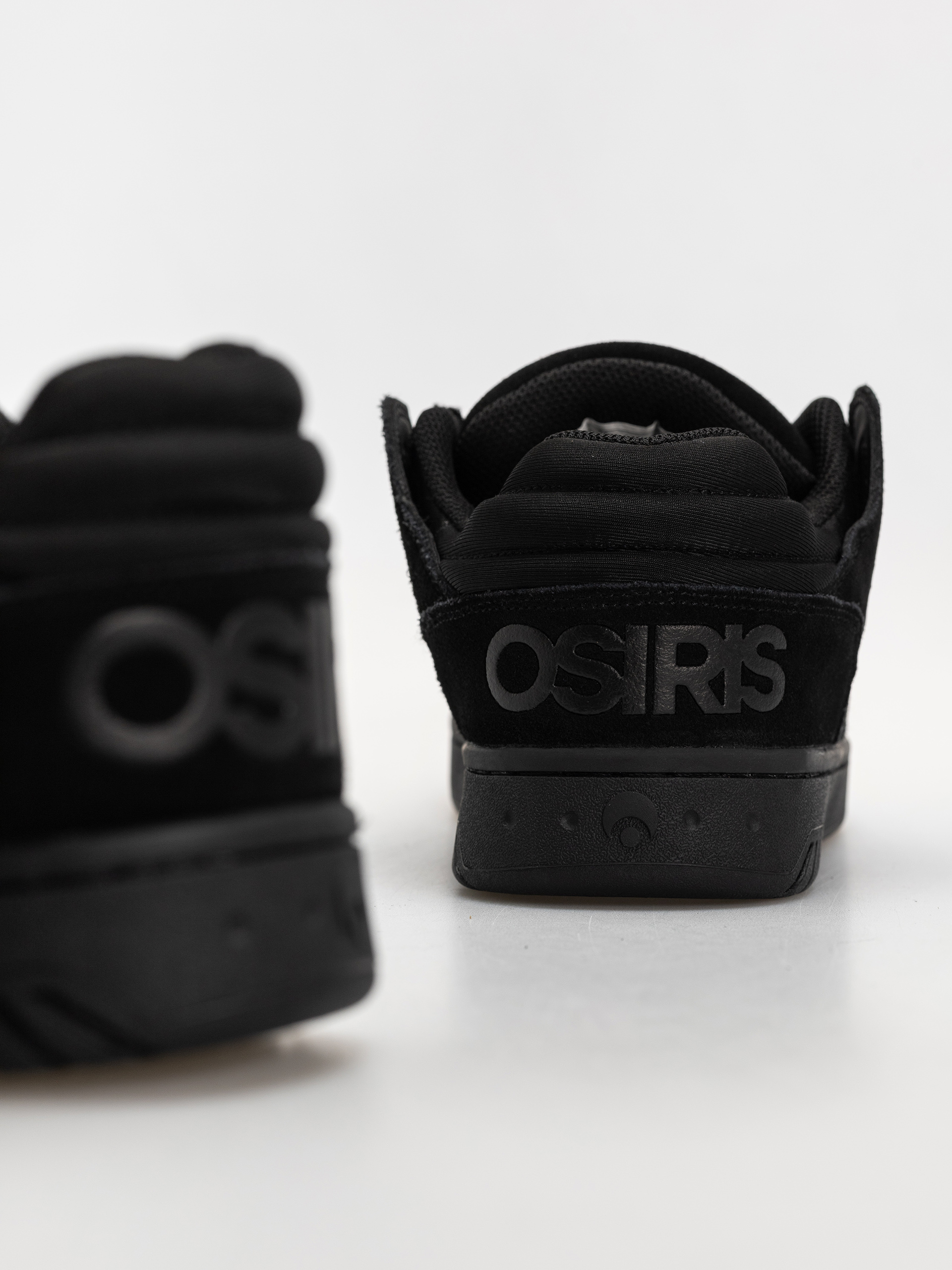 Обувки Osiris D3 S (black/black/black)