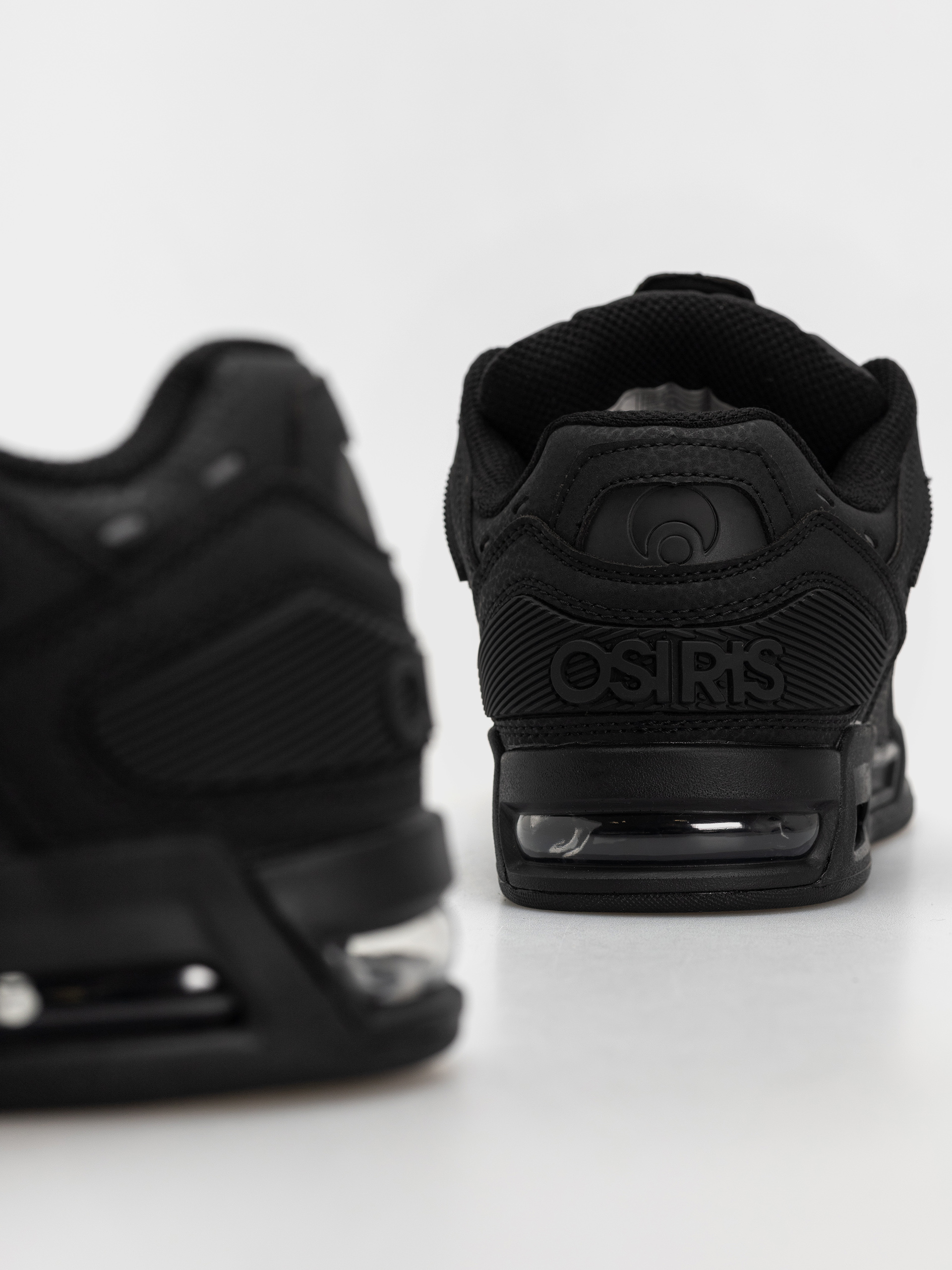 Обувки Osiris Peril (black/black/black)