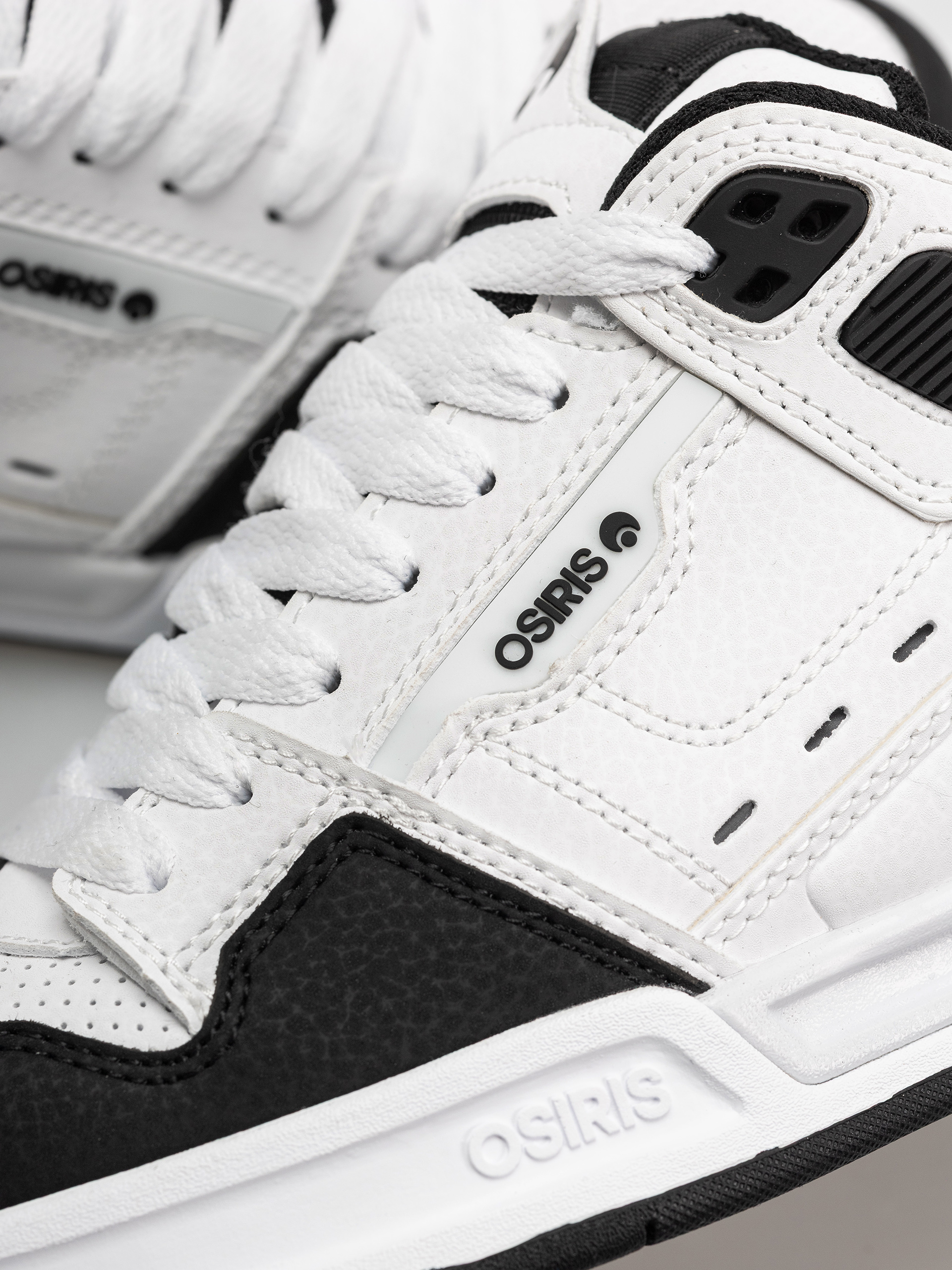 Обувки Osiris Peril (white/black/grey)