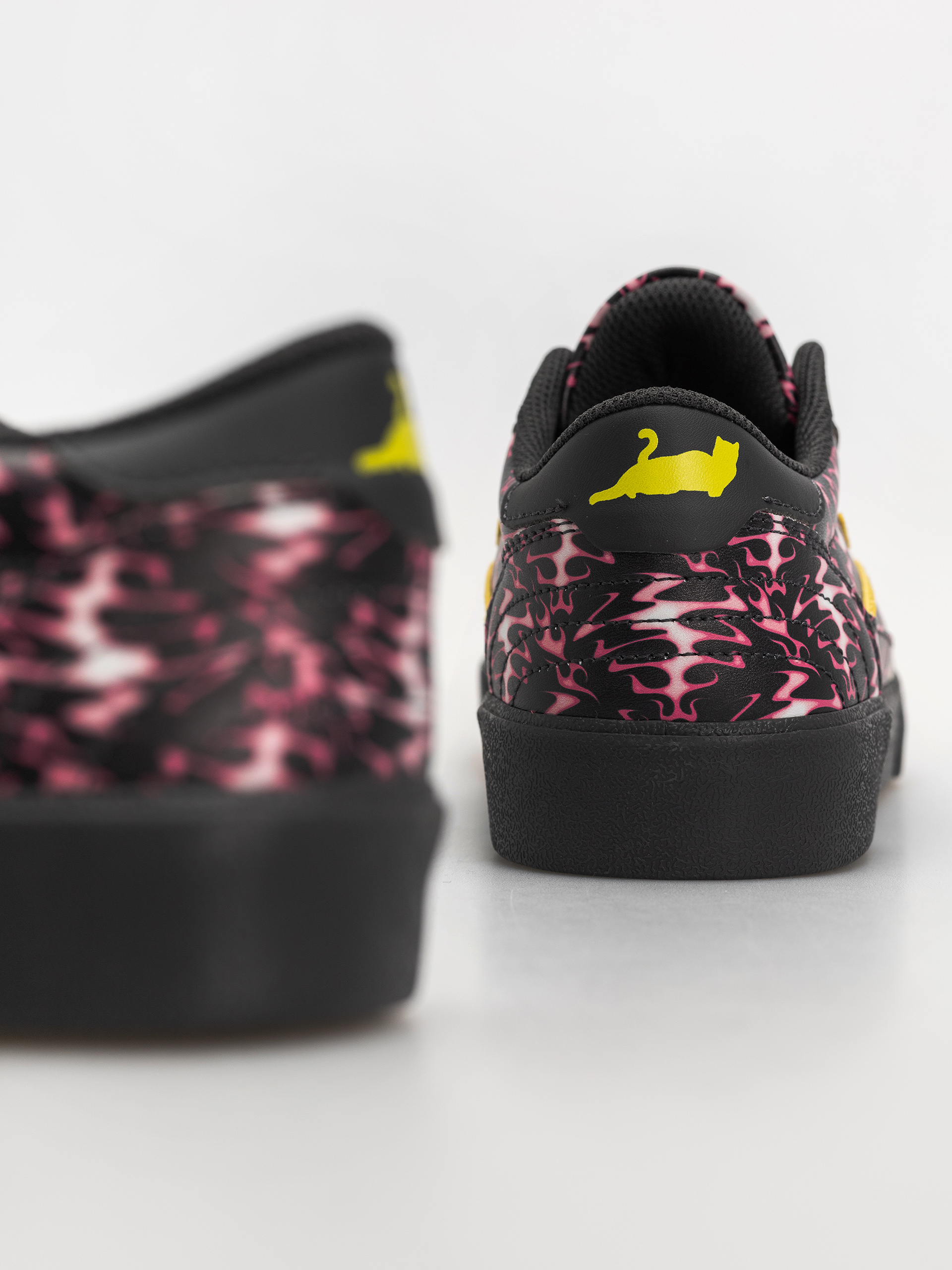 Обувки Lakai Cambridge Lakai X Rip'N'Dip (pink flame)