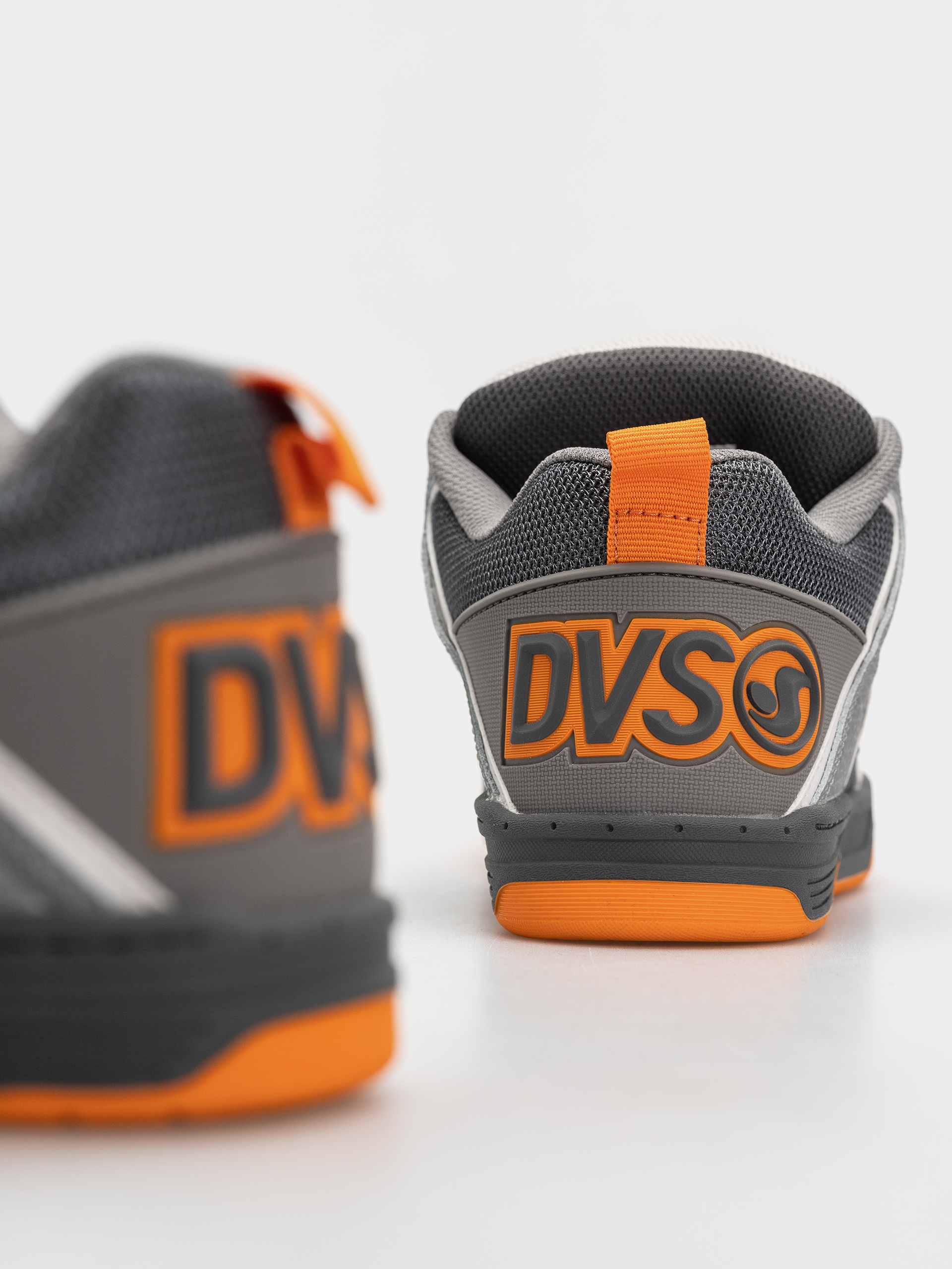 Обувки DVS Comanche (charcoal/grey/orange)