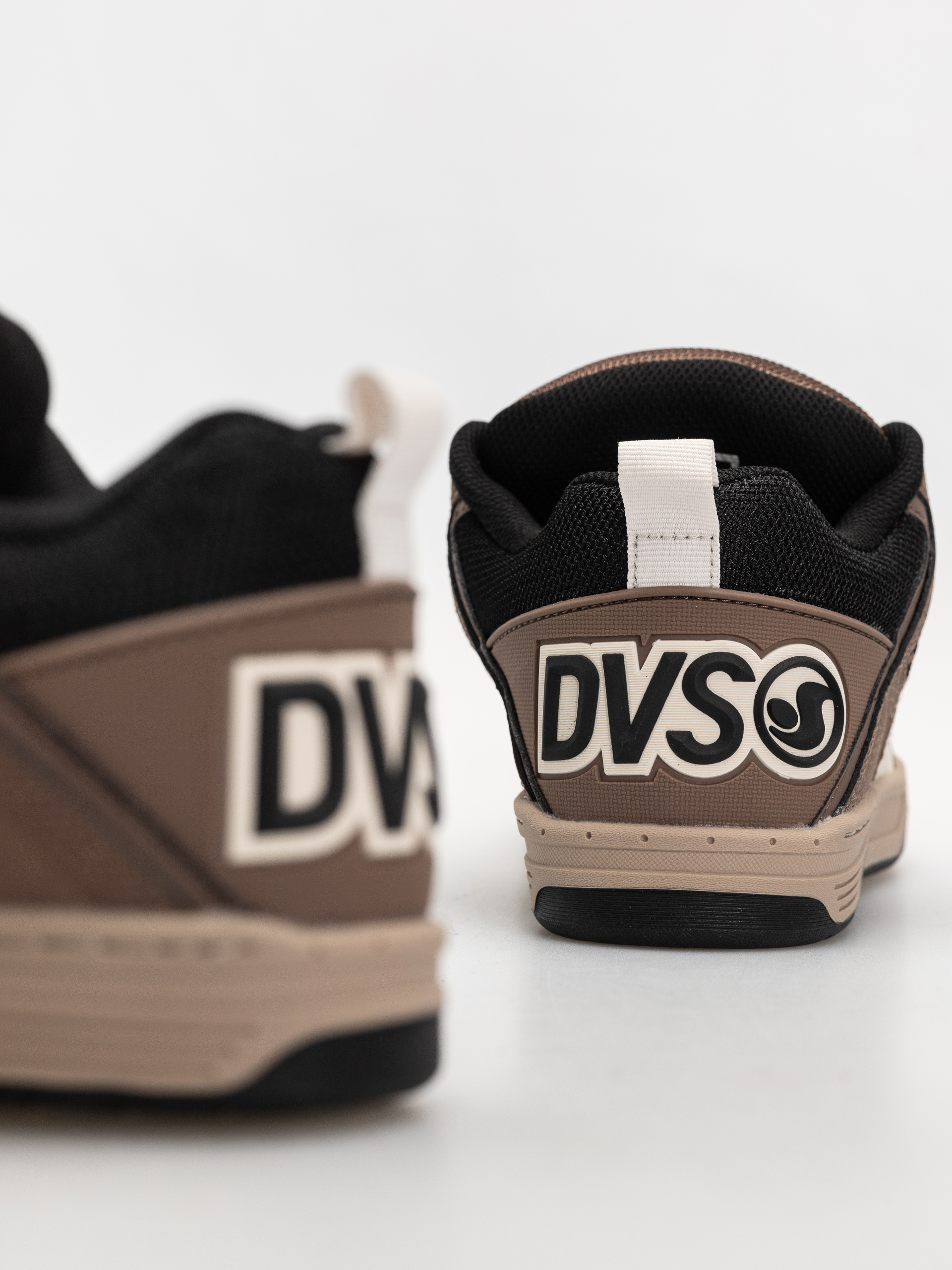 Обувки DVS Comanche (black/taupe/brown)
