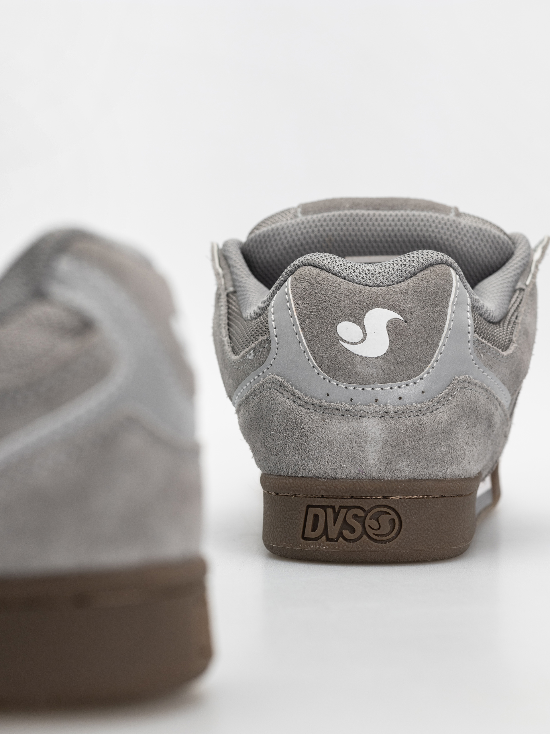 Обувки DVS Celsius (charcoal/white/gum)