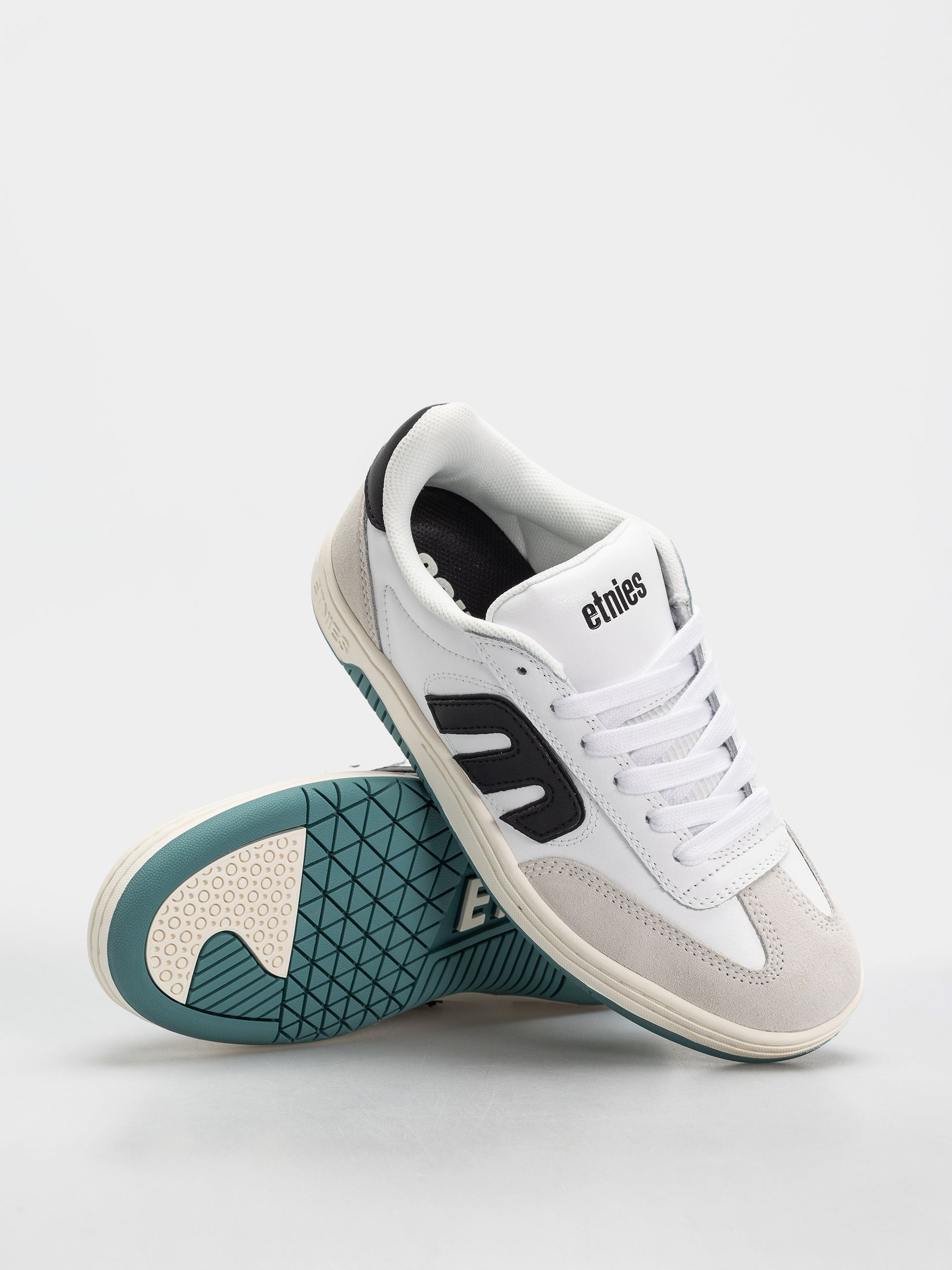 Обувки Etnies Locut (white/black/green)
