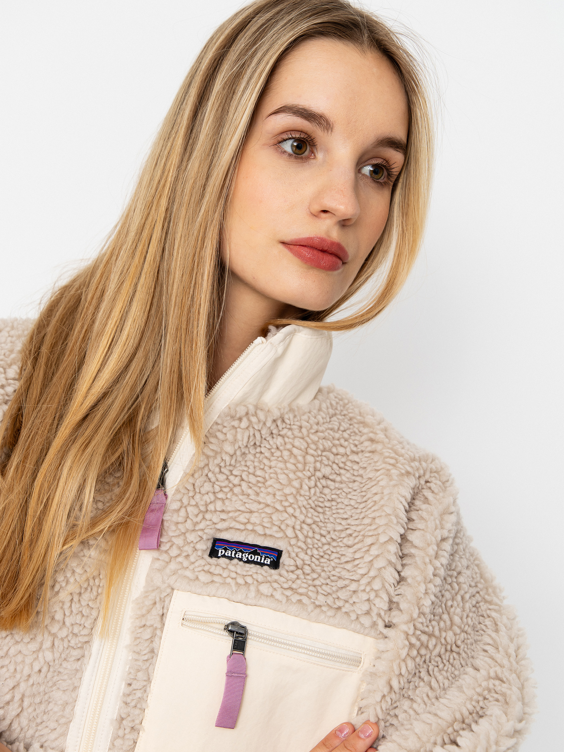 Яке Patagonia Classic Retro X Wmn (natural w/light violet)