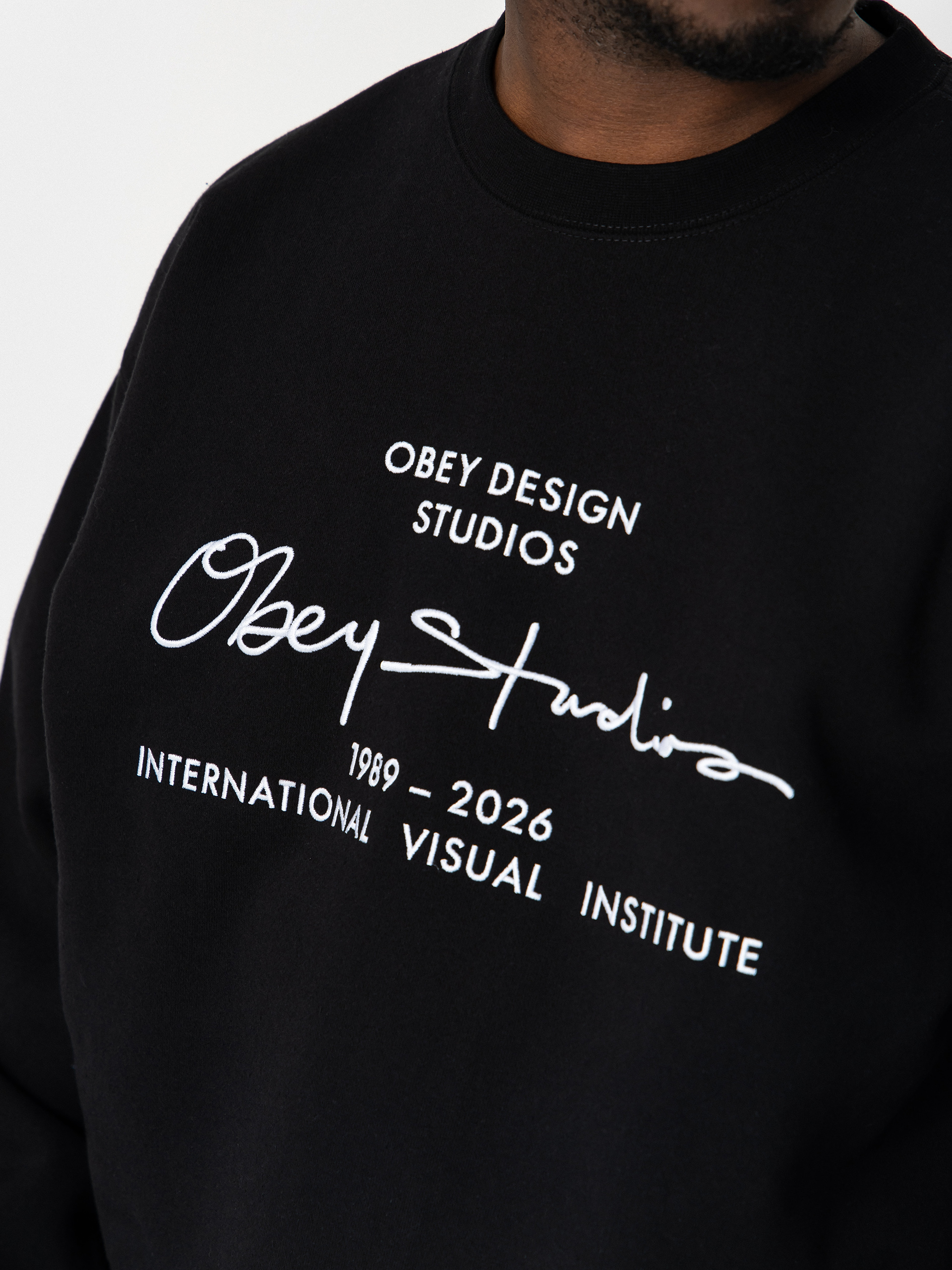 Суитшърт OBEY Signature (black)