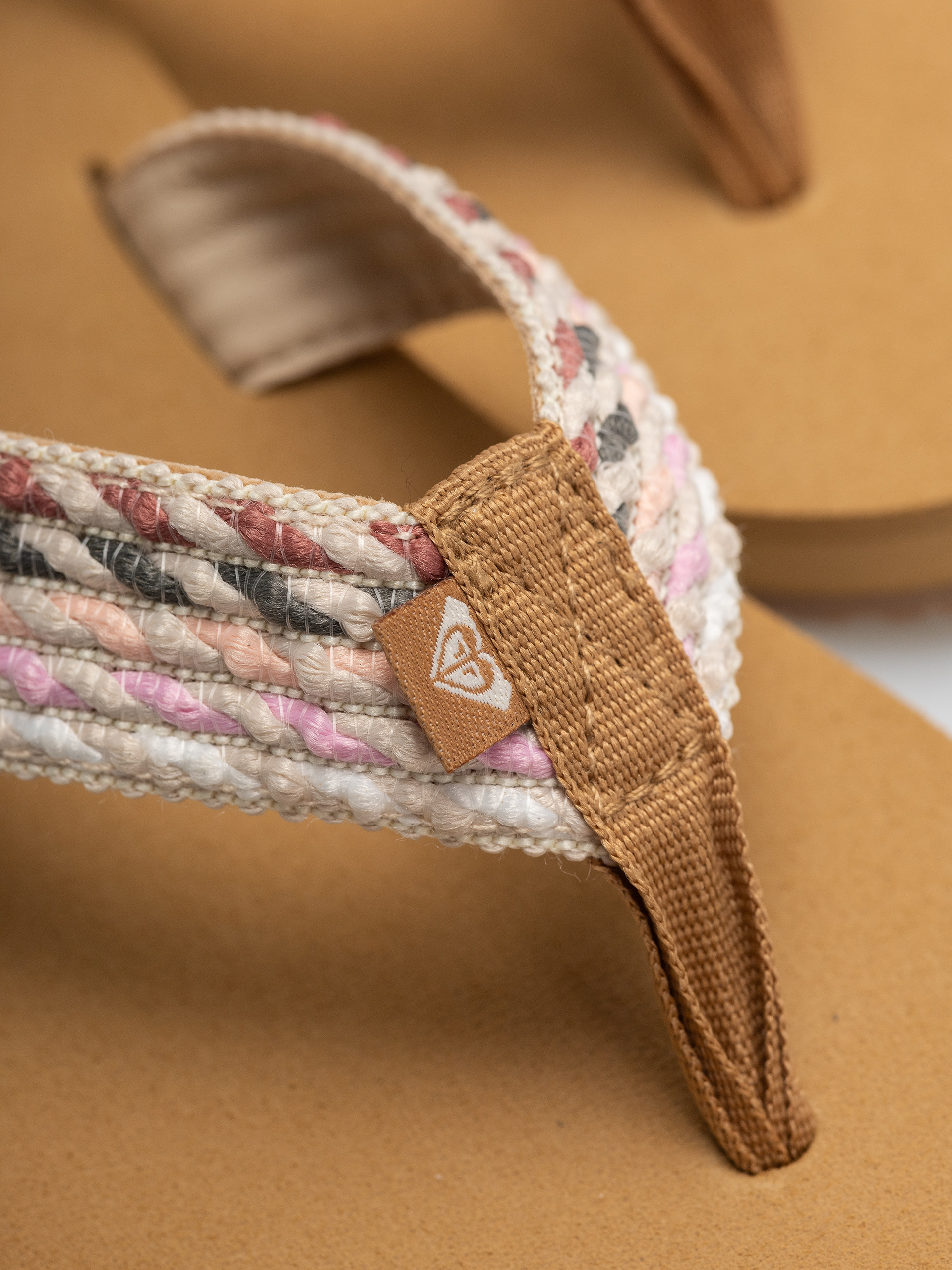 Джапанки Roxy Porto Rope Wmn (natural/crazy pink)