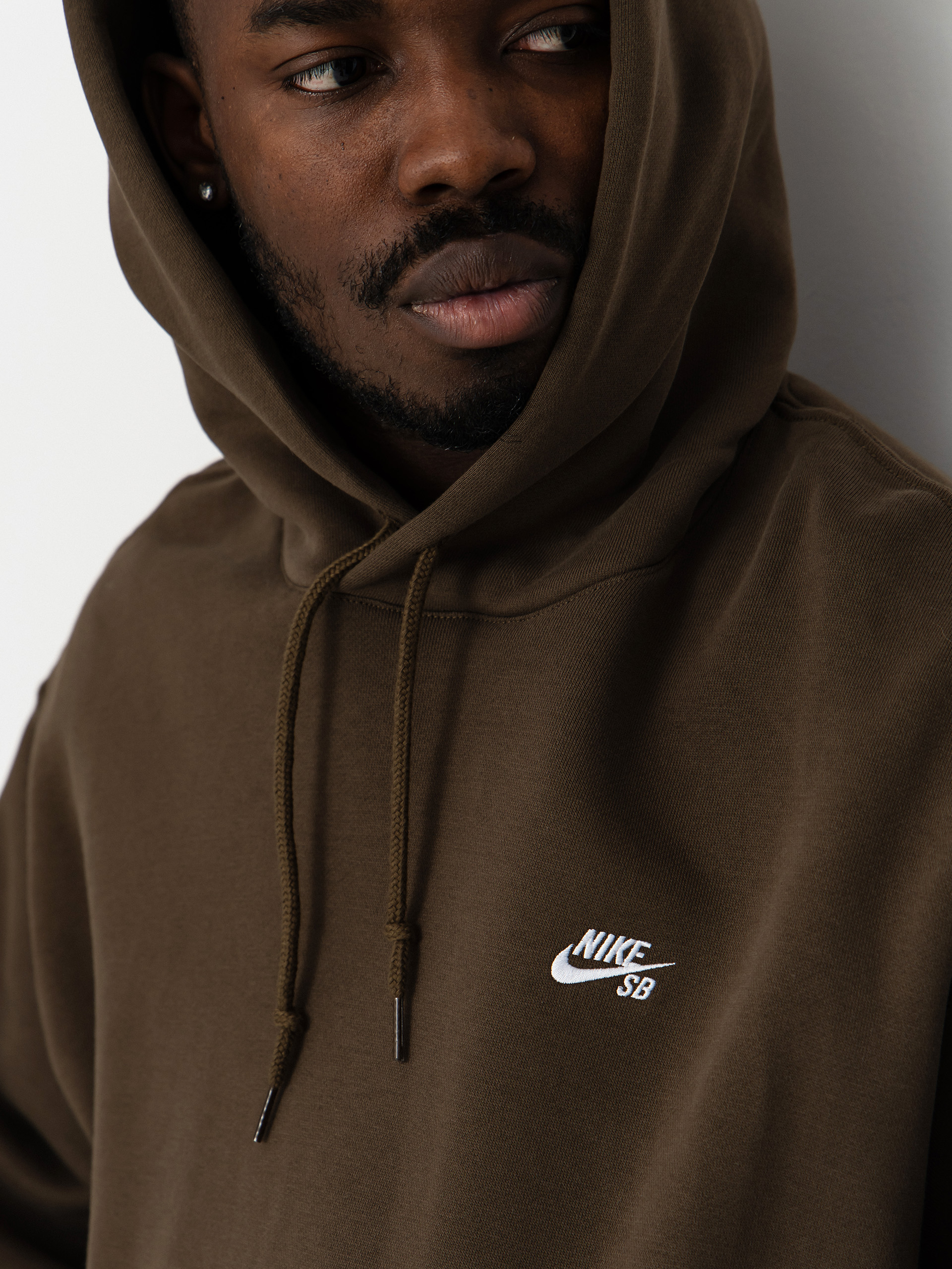 Суитшърт с качулка Nike SB Essential Logo HD (dark hazel/white)
