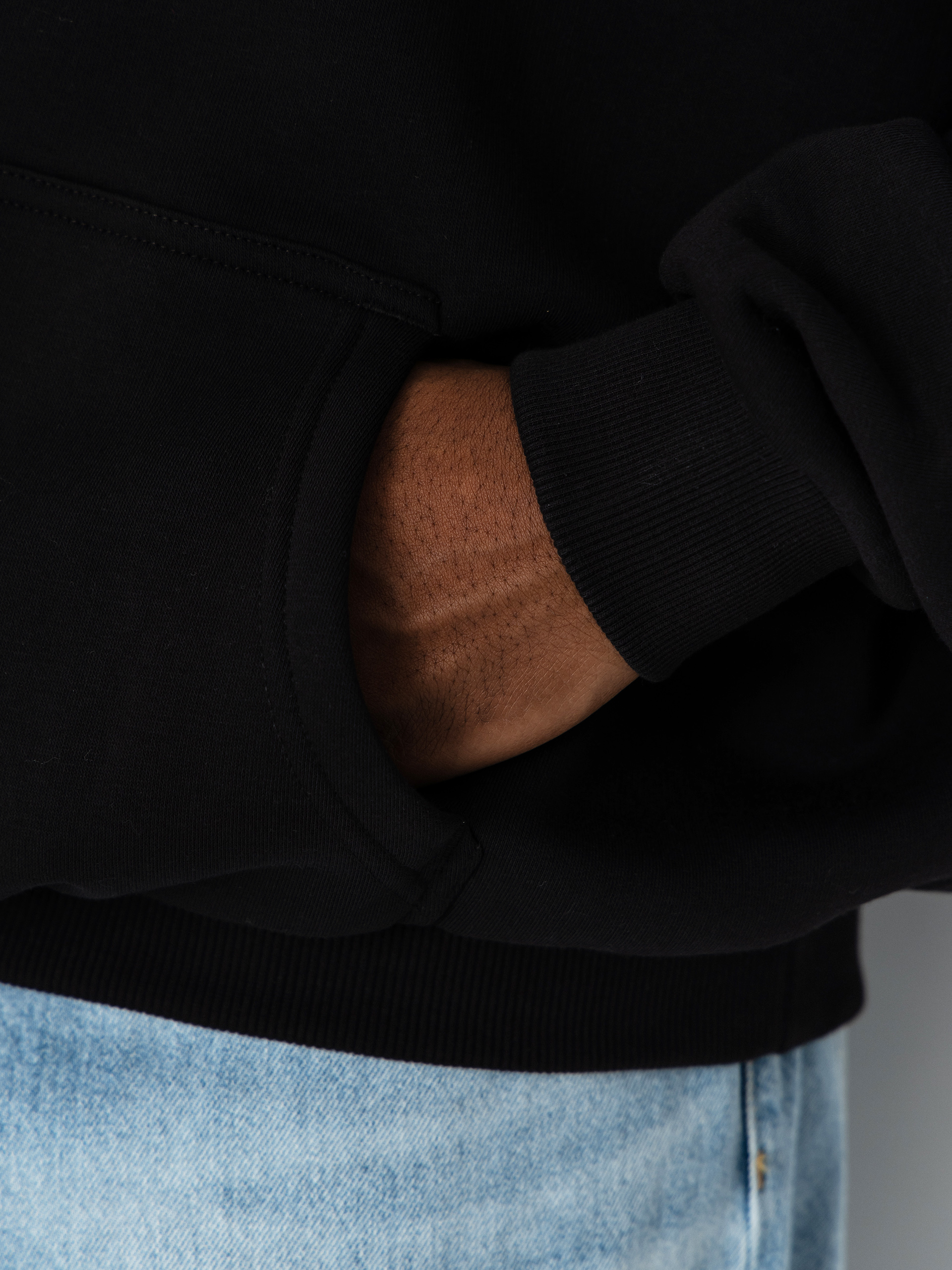 Суитшърт с качулка Karl Kani Small Signature Essential HD (black)