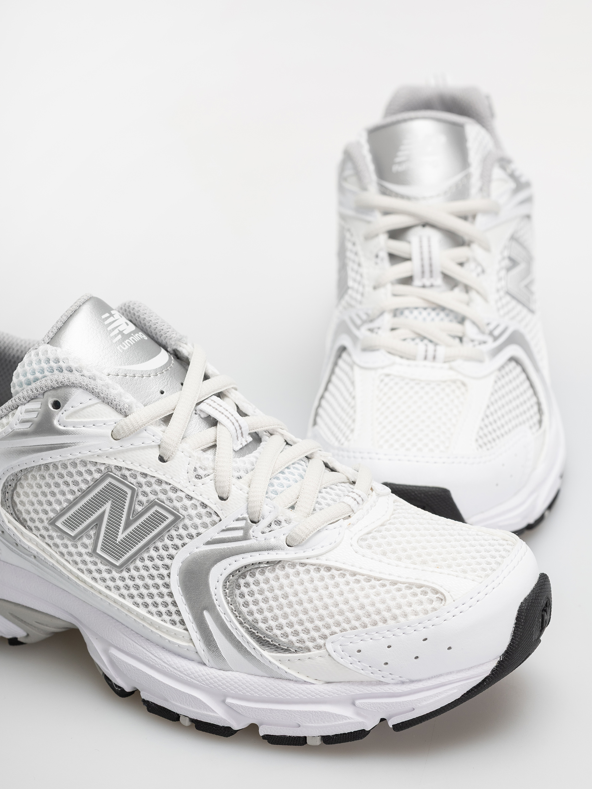 New Balance Обувки 530 (white)