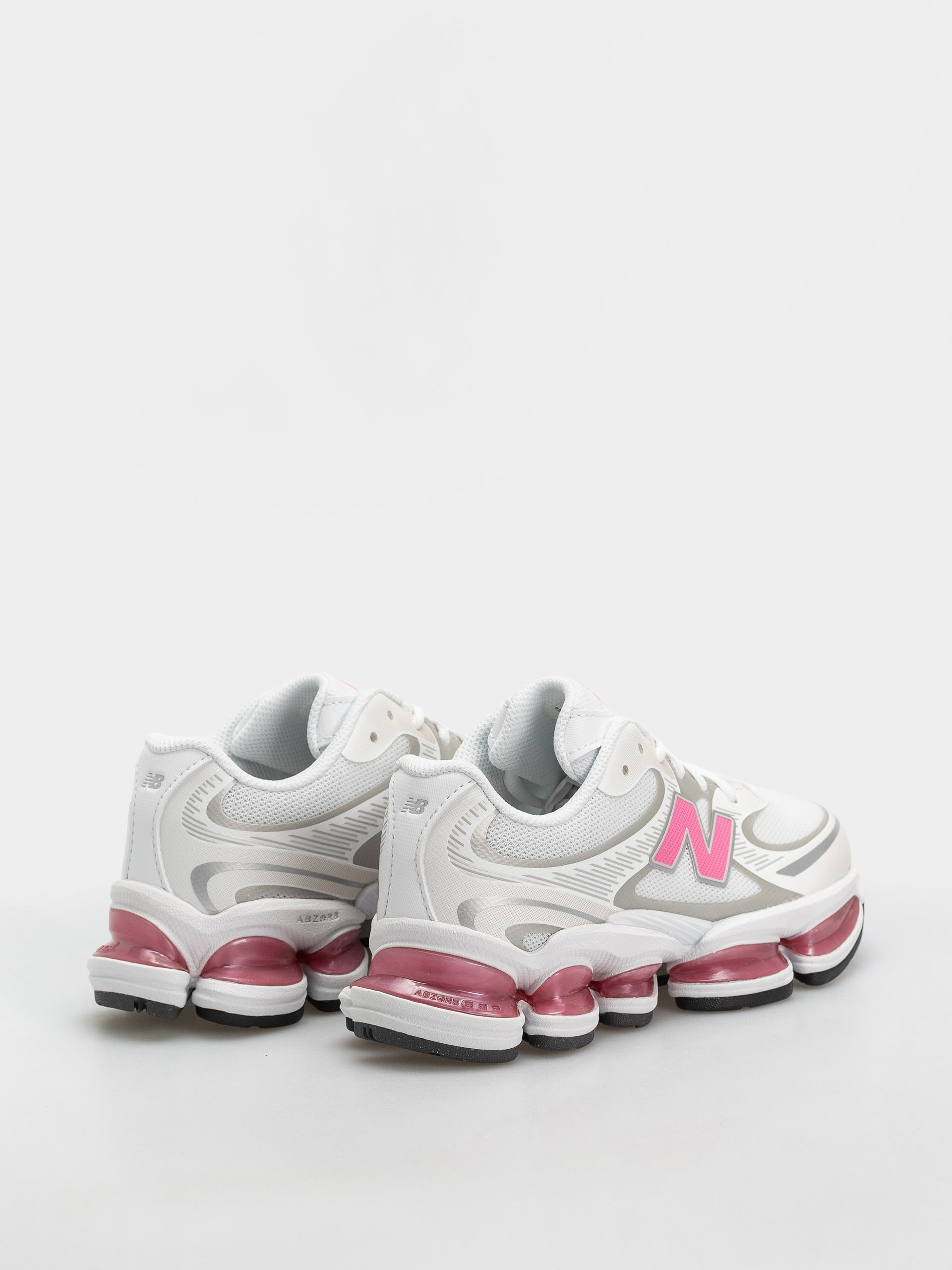 Обувки New Balance 2000 (103 white/30% lighter pink heat)