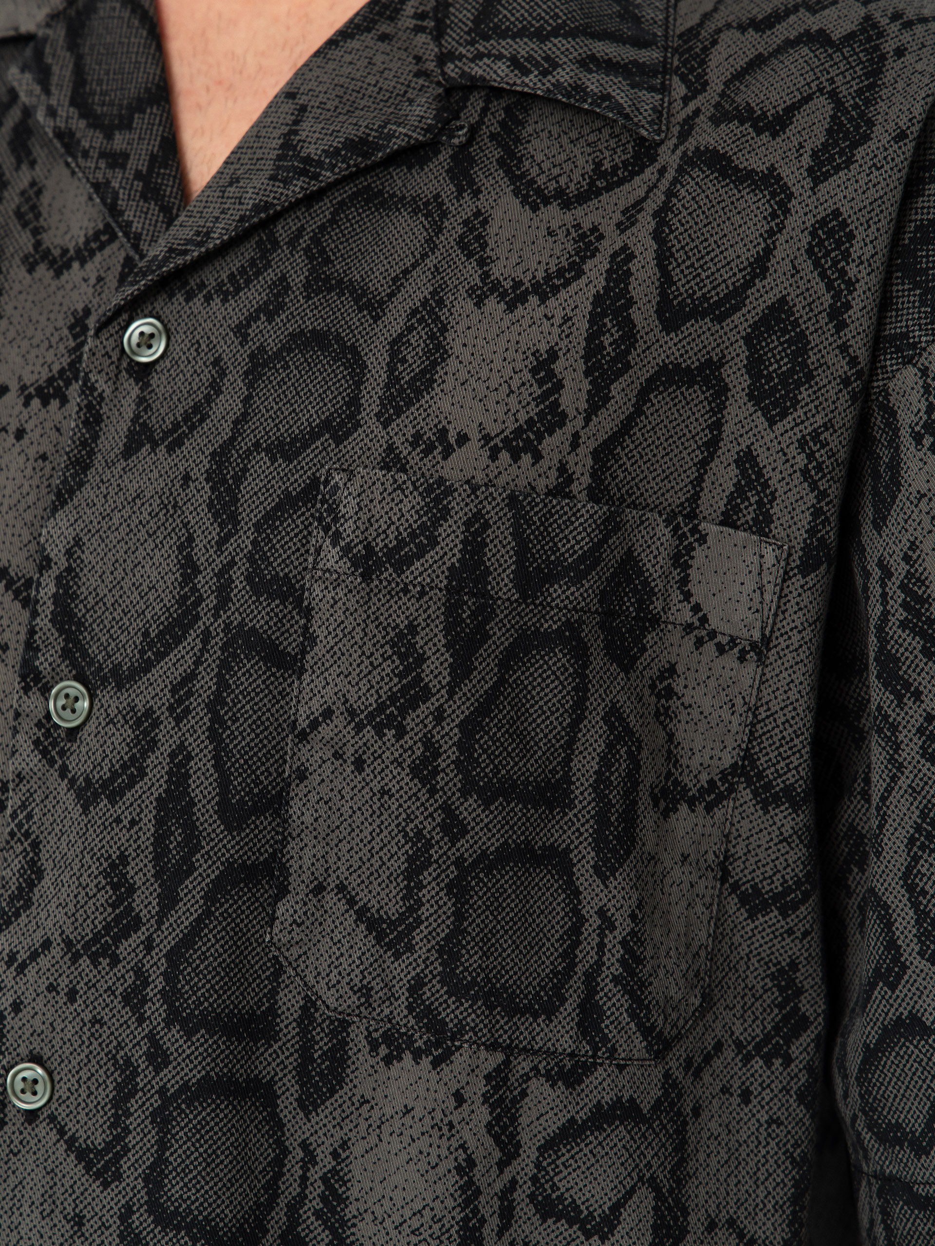 Риза Carhartt WIP Snake Camo (snake camo/leaf)