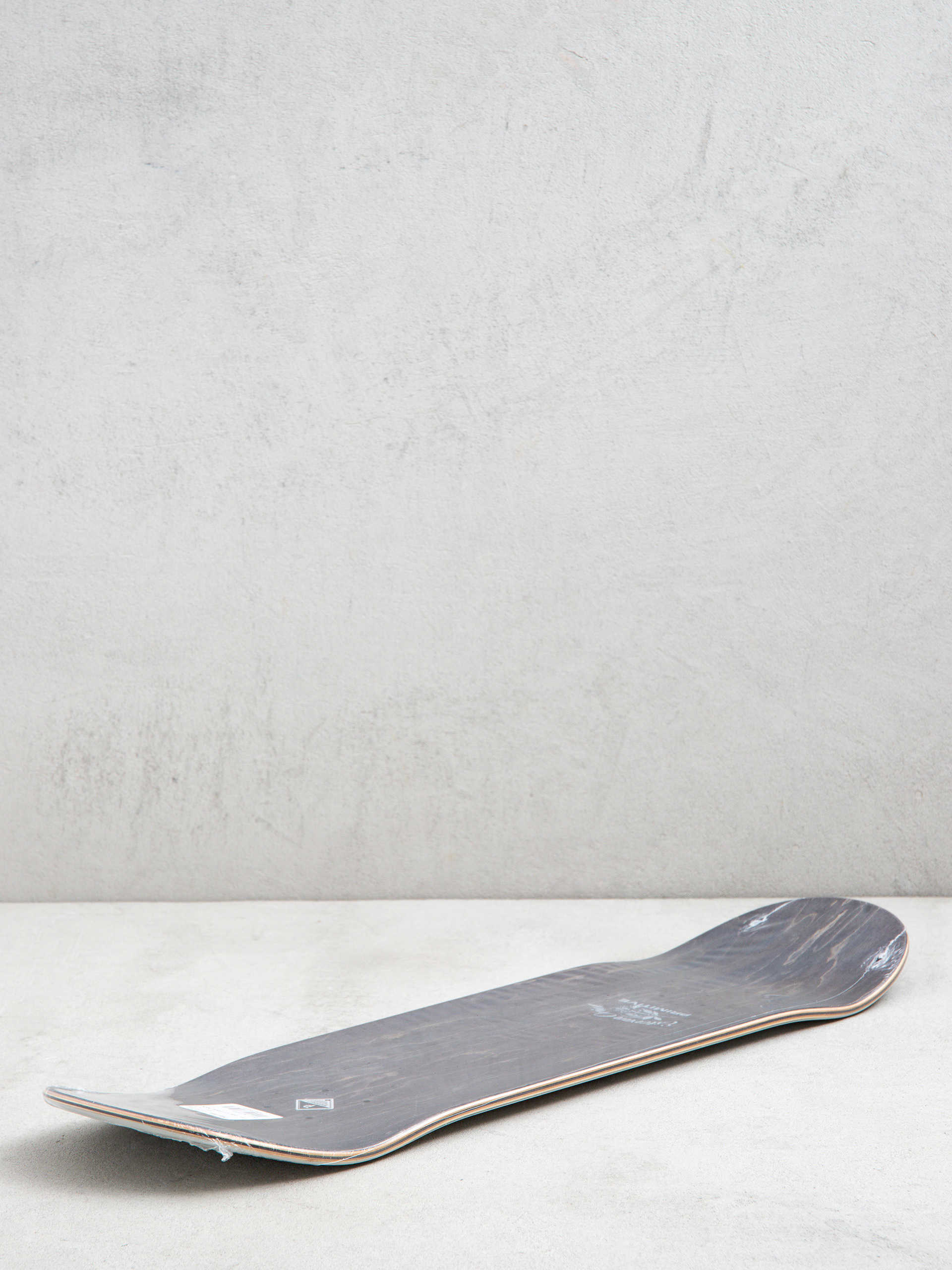 Дъска Primitive Dirty P Ride (off white)