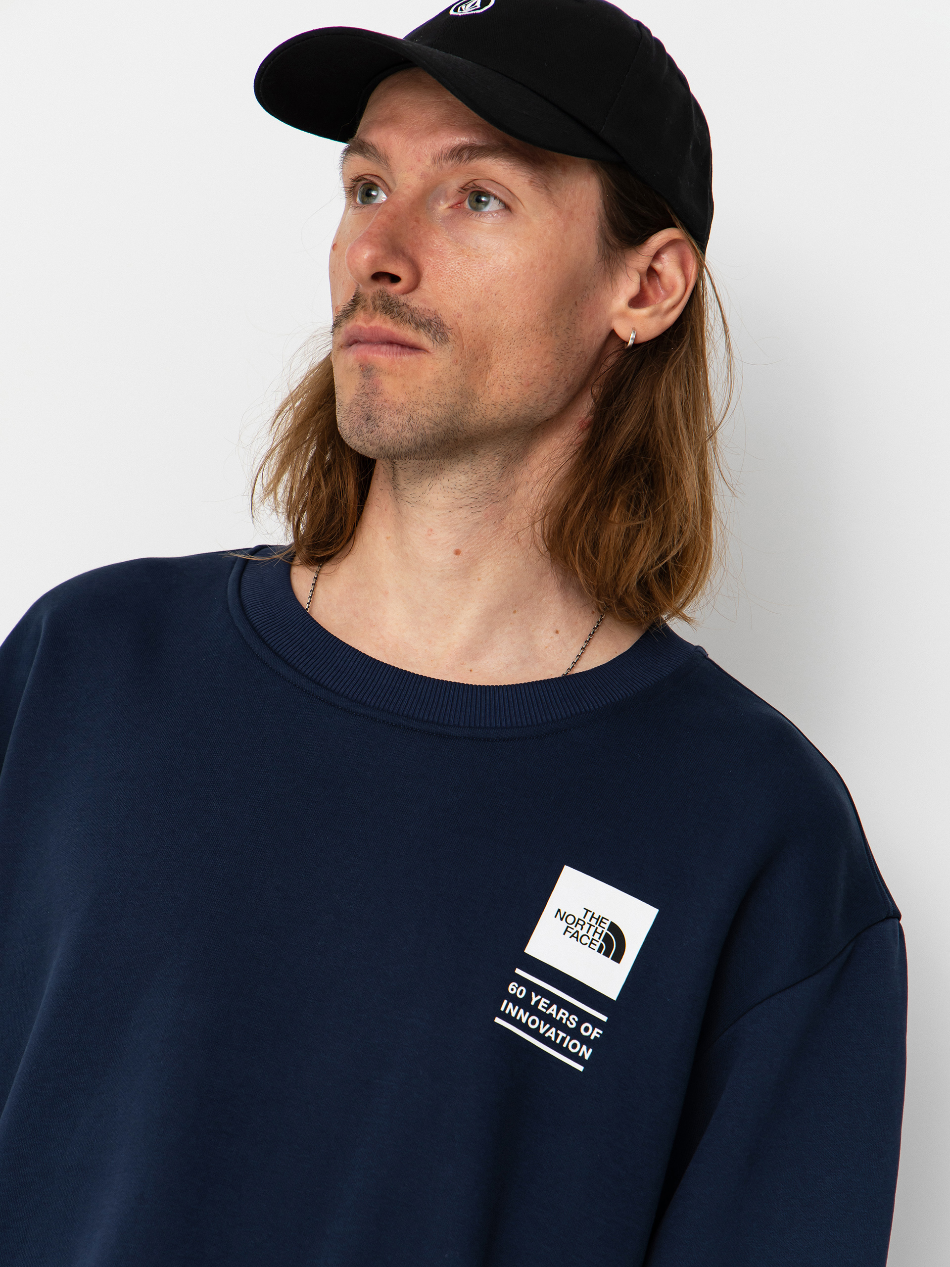 Суитшърт The North Face Tnf Celebration Relaxed Crew (summit navy)