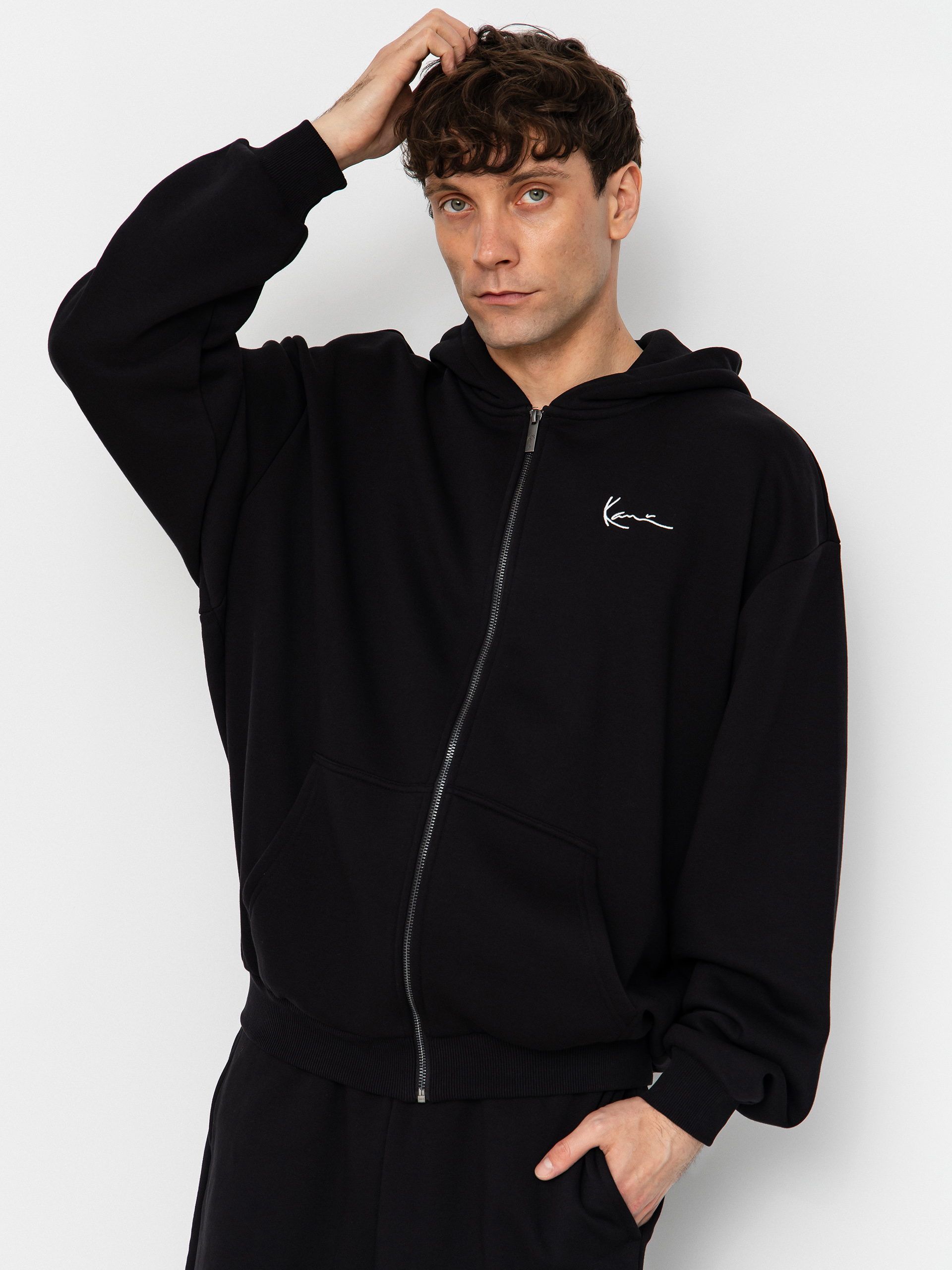 Суитшърт с качулка Karl Kani Chest Signature Essential ZHD