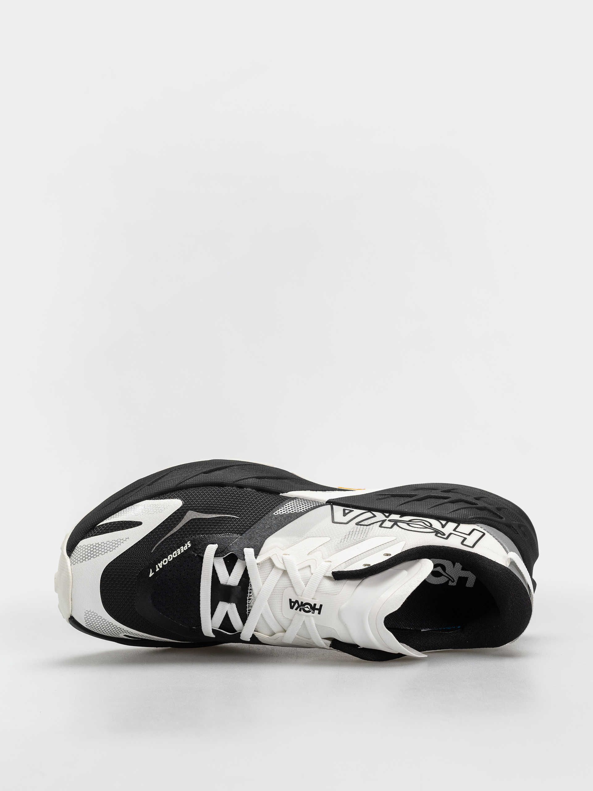 Обувки Hoka Speedgoat 7 (black/white)